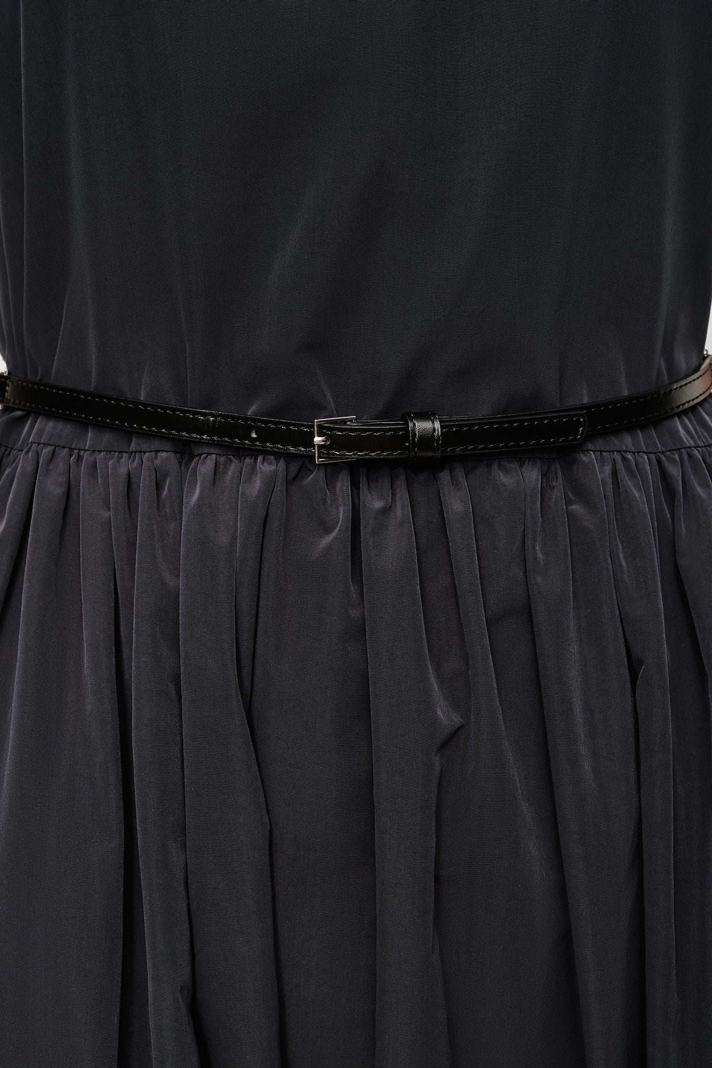 SLEEVELESS GATHERED MIDI A-LINE DRESS VIEW 6