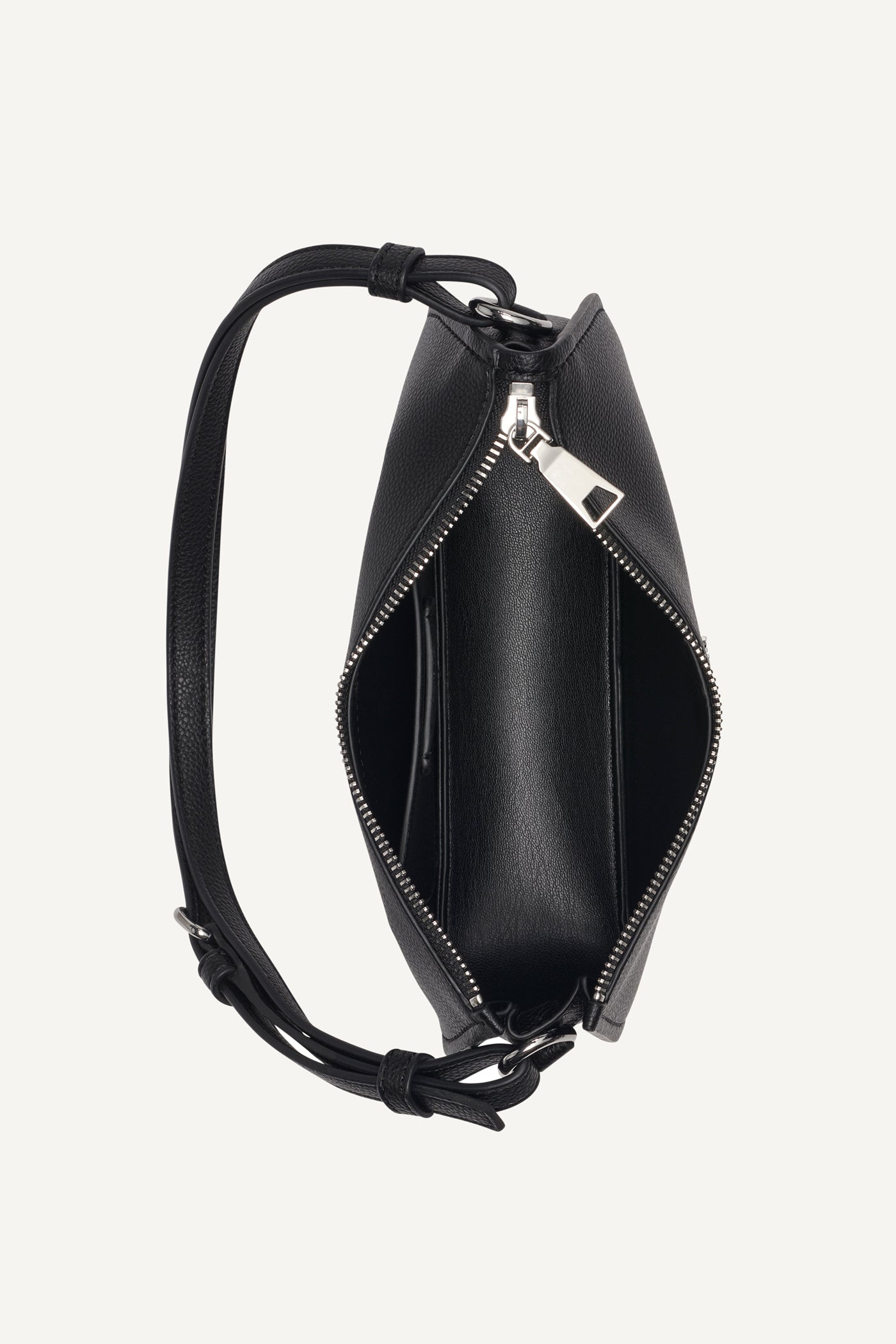 NESSA SHOULDER BAG VIEW 5 | Spring 2026 Campaign