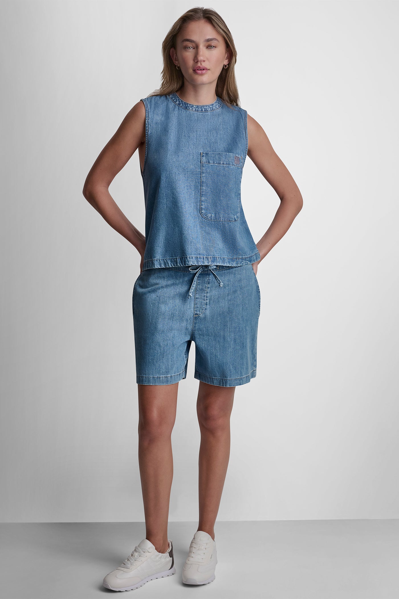 SLEEVELESS DENIM TOP VIEW 5