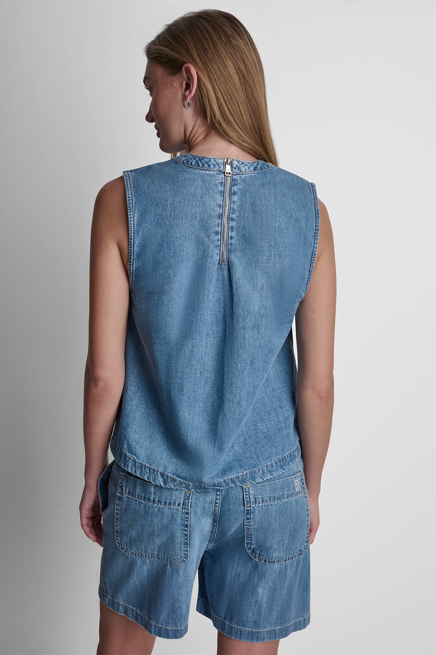 SLEEVELESS DENIM TOP VIEW 3