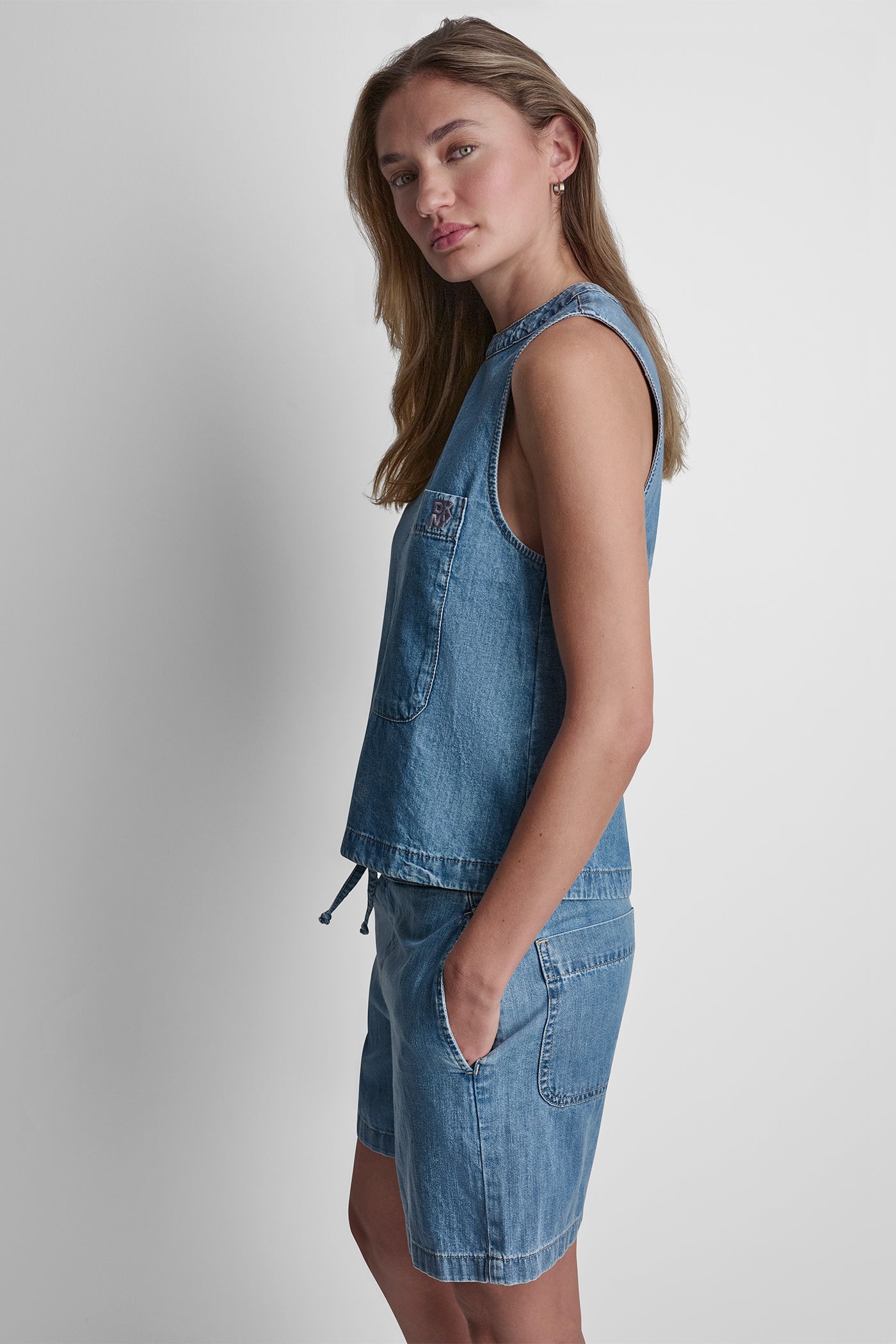 SLEEVELESS DENIM TOP VIEW 4