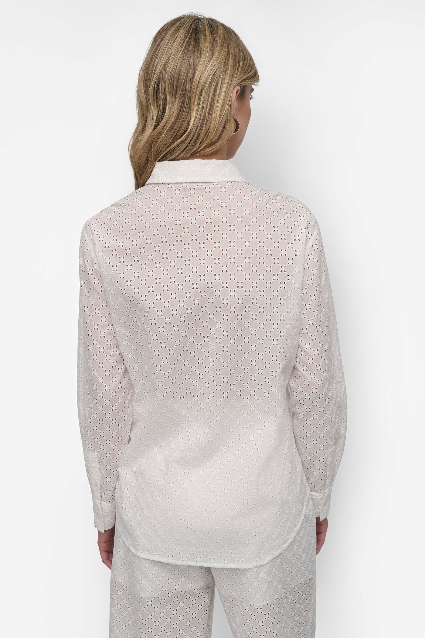 CLOVER WHITE EYELET LONG SLEEVE BUTTON FRONT SHIRT, BACK VIEW | DKNY JEANS
