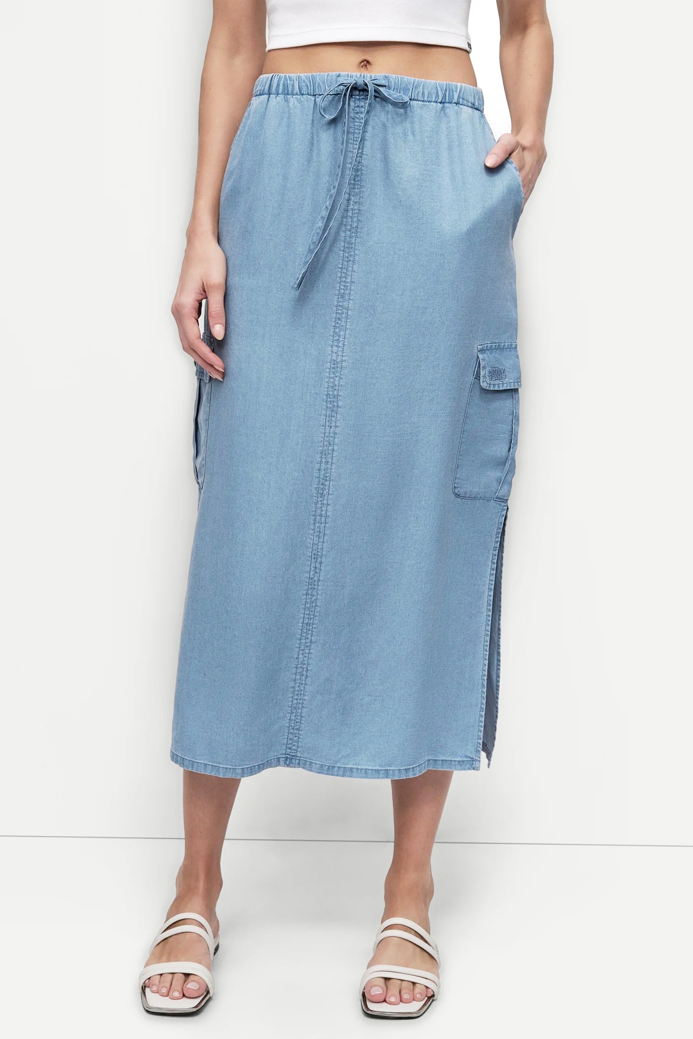 CHAMBRAY GARMENT DYE TIE WAIST CARGO SKIRT, VIEW 2 | DKNY JEANS