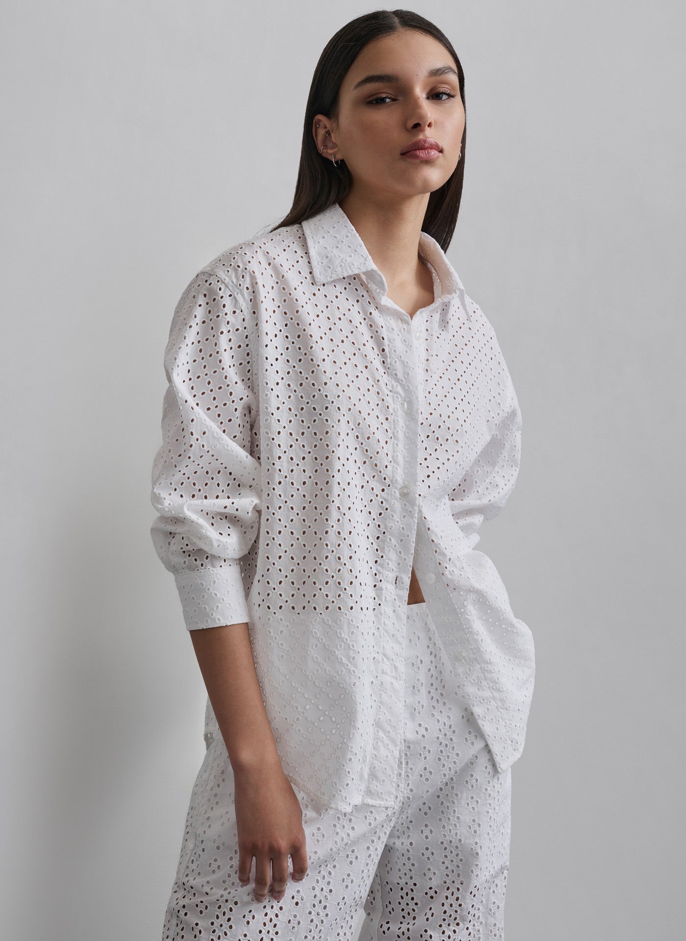 DKNY EYELET BUTTON FRONT SHIRT,White