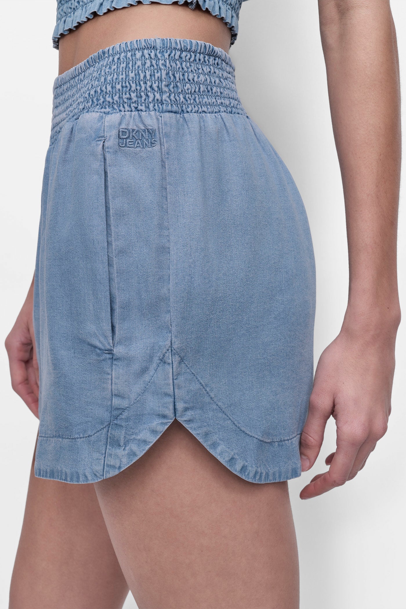 HIGH-RISE TENCEL™ SHORTS VIEW 3 | The Vacation Edit