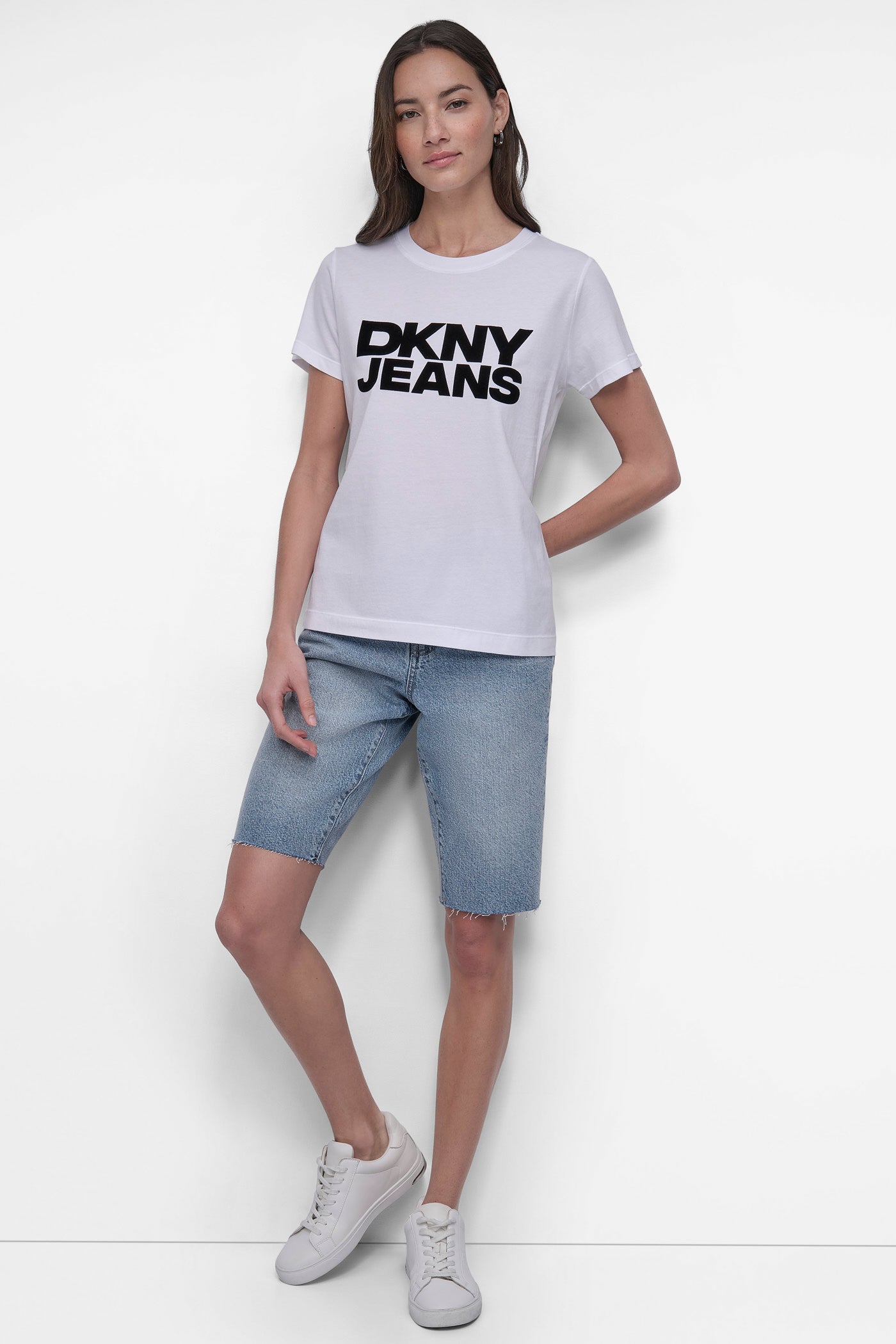 FLOCKED LOGO TEE VIEW 6