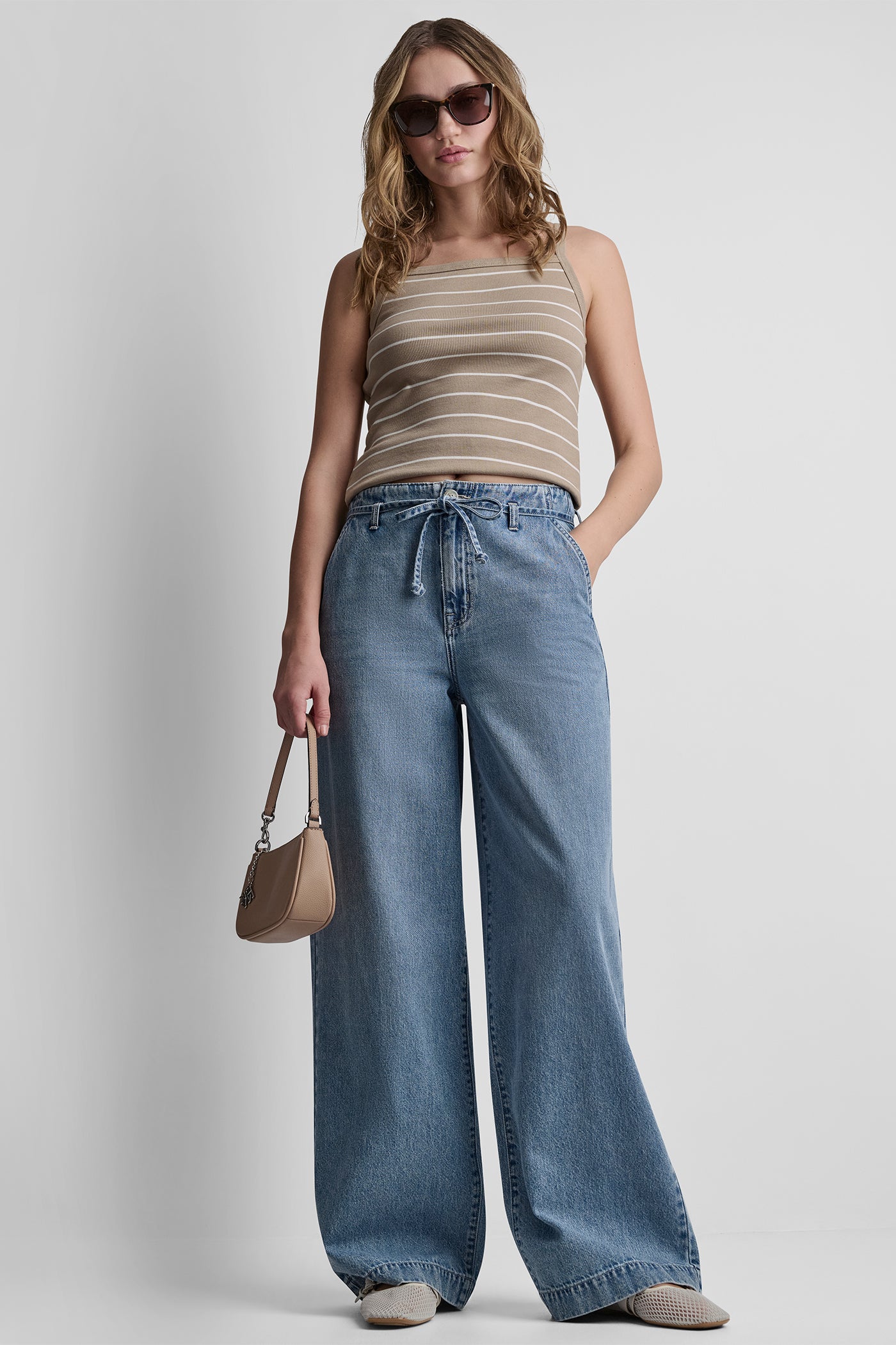 HIGH-RISE WIDE LEG JEAN VIEW 7 | Pants & Denim