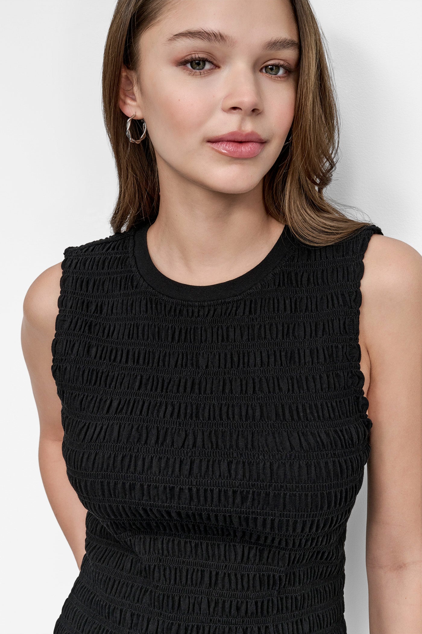 SMOCKED TEE VIEW 5 | 9-5 Edit