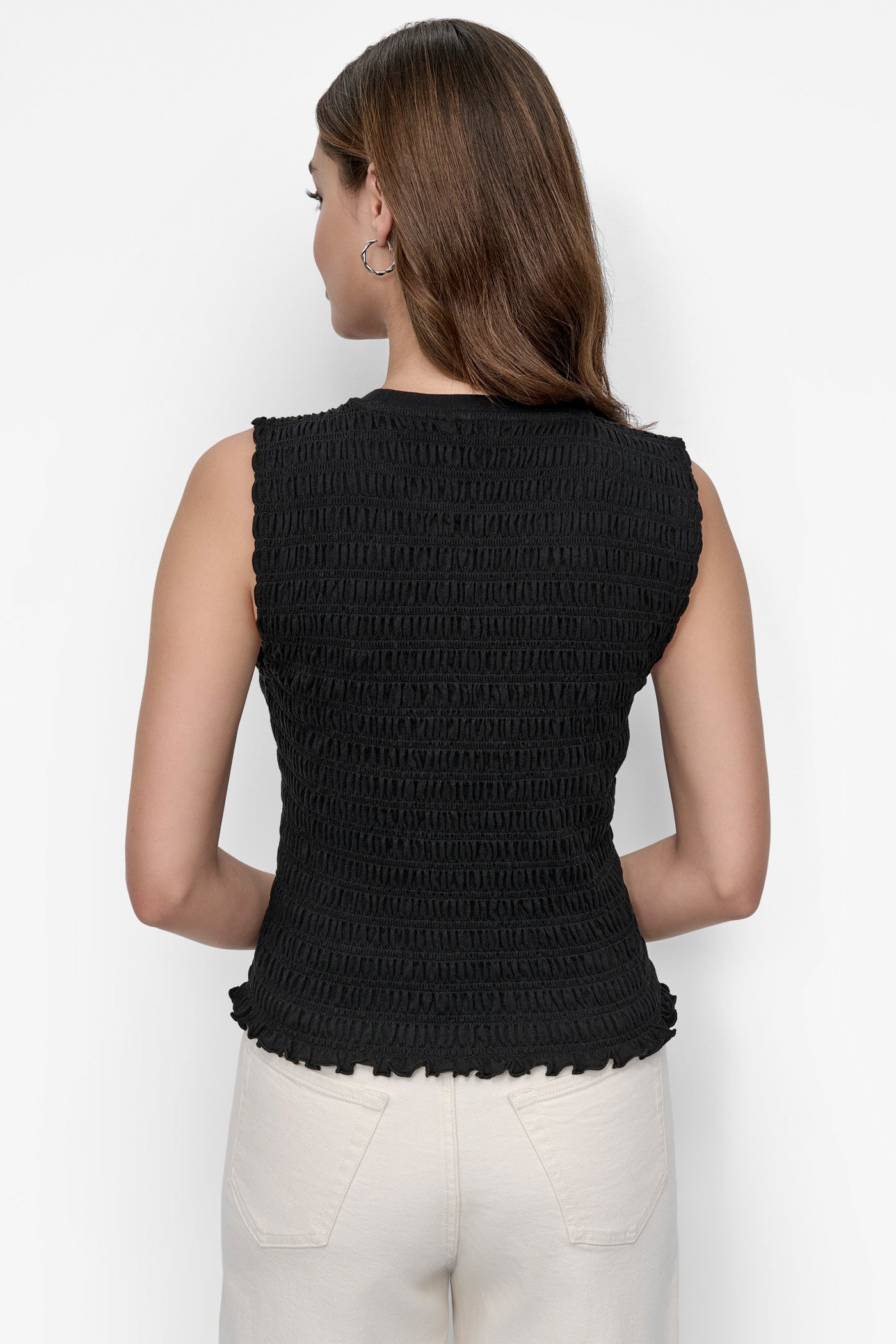 Black SMOCKED TEE, VIEW 2 | 9-5 Edit