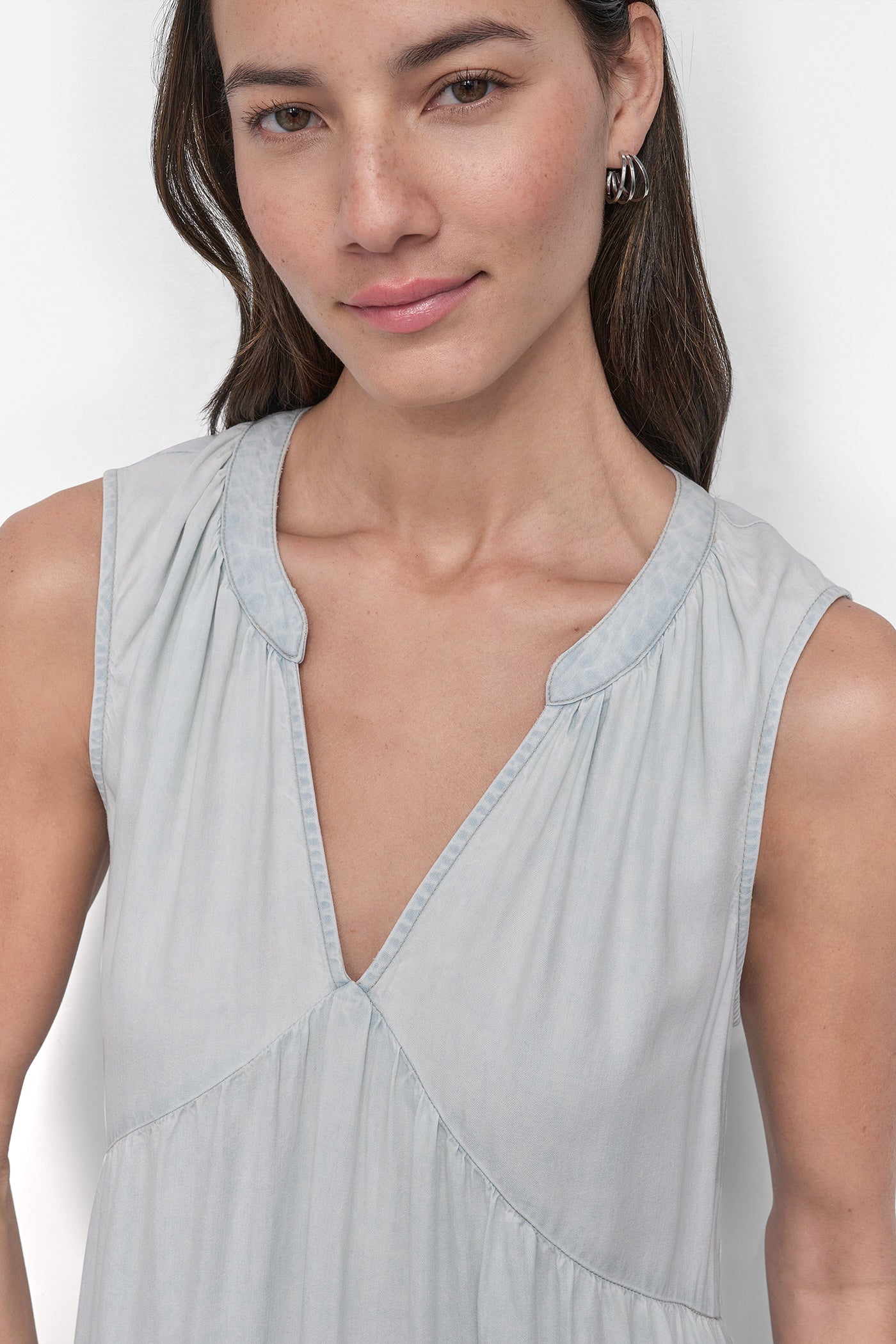 TENCEL TIERED MIDI SWING DRESS VIEW 4 | Denim Destination