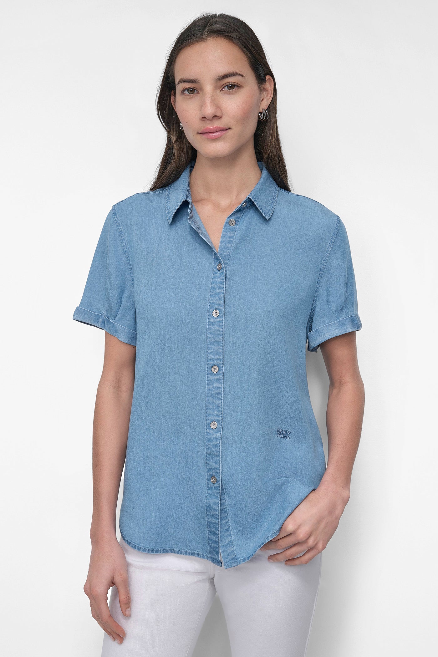 CHAMBRAY ROLLED SLEEVE SHIRT, FRONT VIEW | Denim Destination