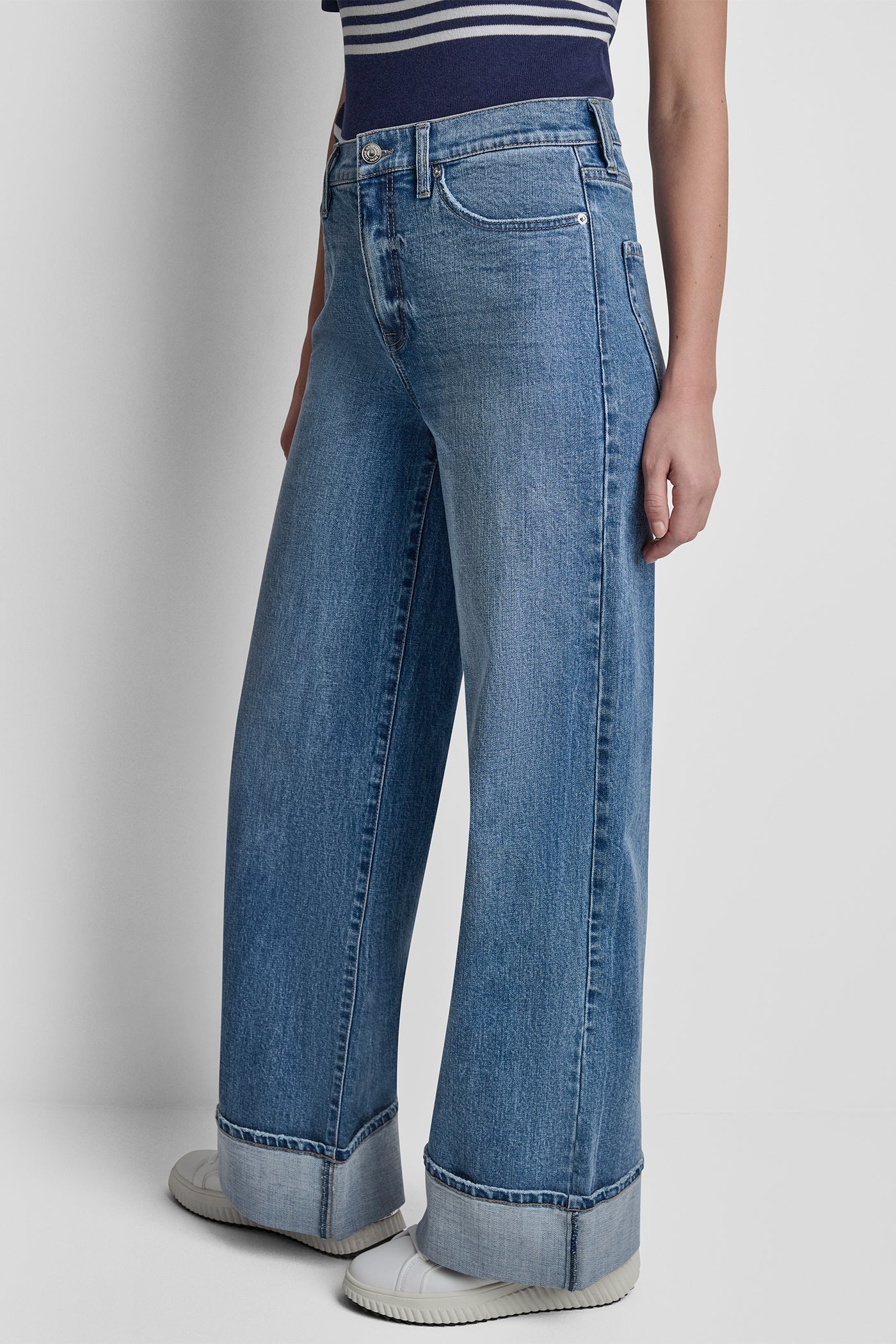 HIGH-RISE CUFFED WIDE LEG VIEW 5