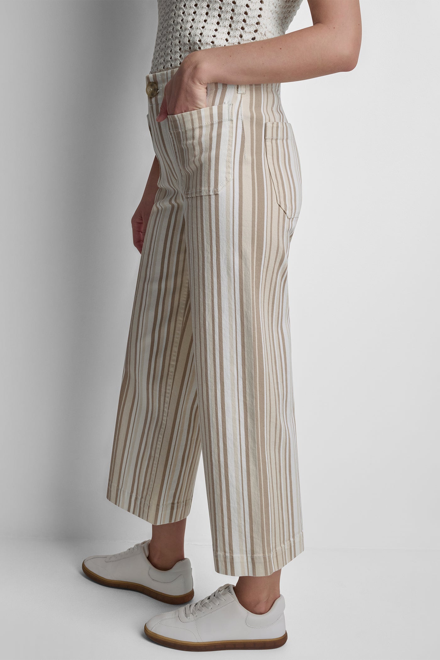 HIGH-RISE WIDE LEG WITH PATCH POCKETS VIEW 4 | New clothing