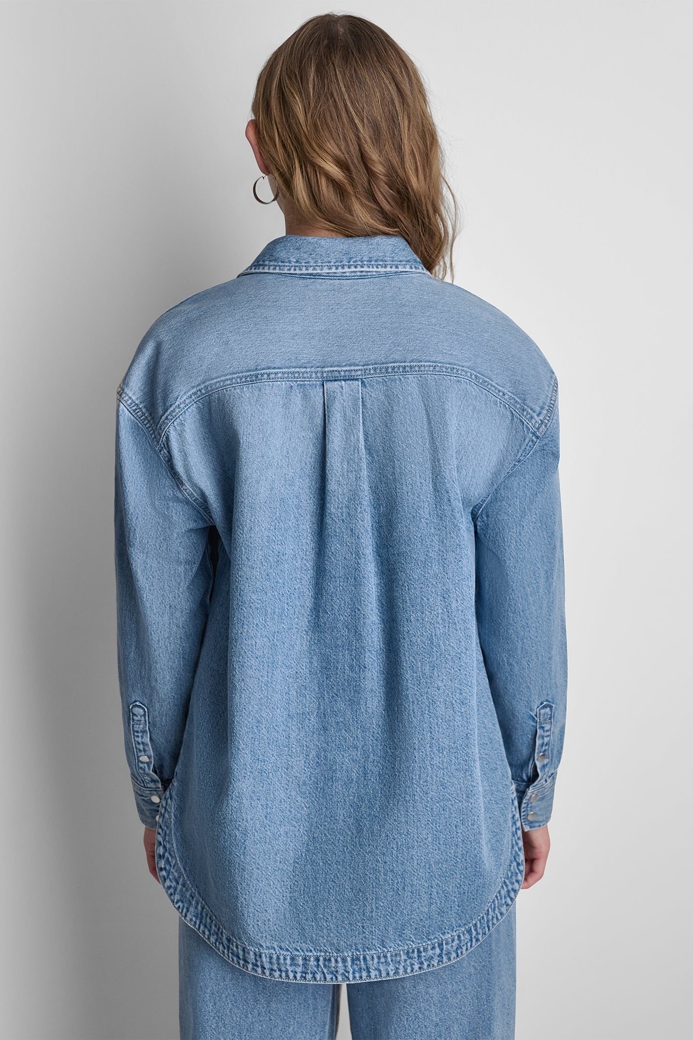 DENIM SHIRT WITH LOGO CUTOUT VIEW 3 | WOMEN'S SWEATERS & TOPS