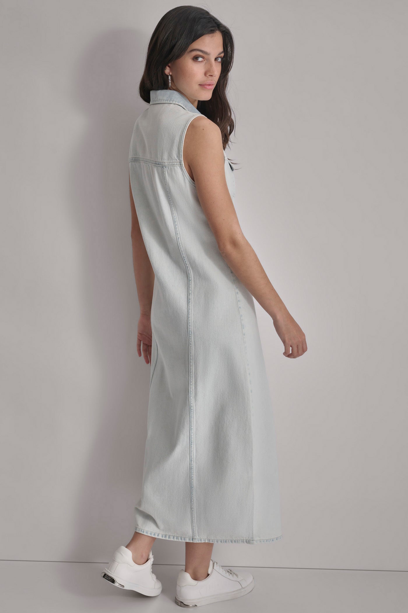 BILLBOARD SLEEVELESS DENIM MAXI SHIRT DRESS, BACK VIEW | Denim Destination