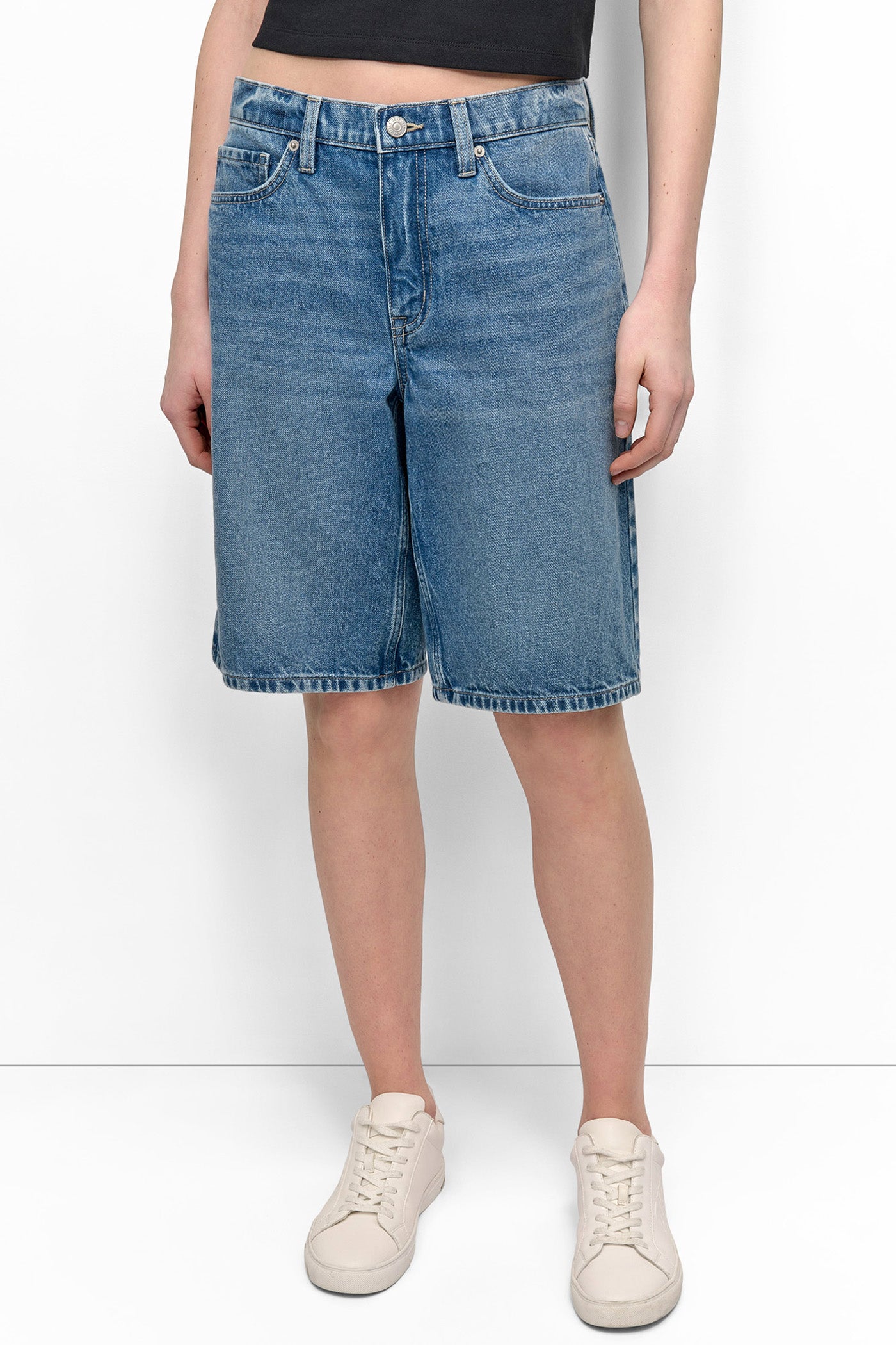 CROWN STREET MID RISE SHORT, FRONT VIEW | Shorts