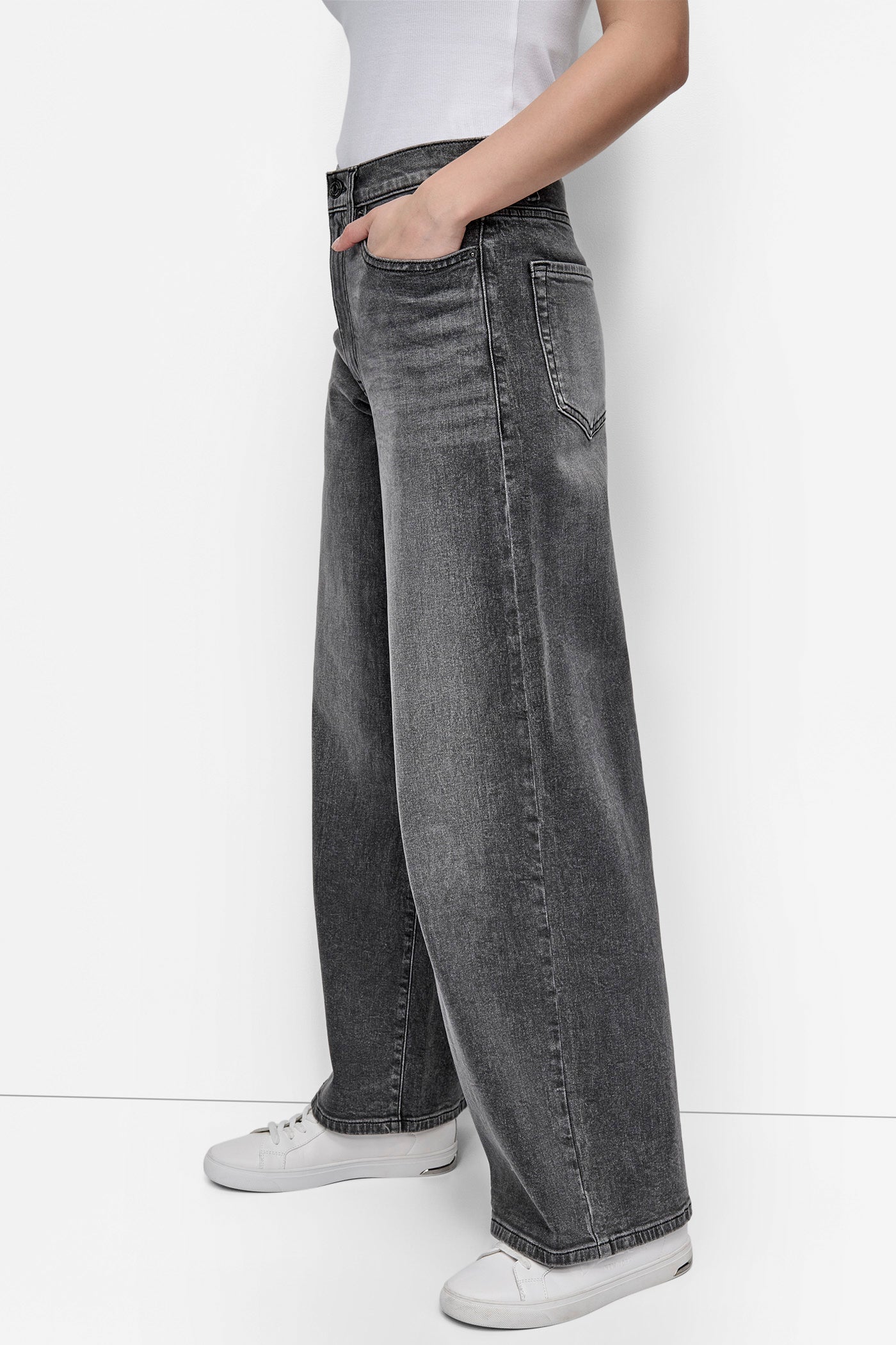 HIGH-RISE TAILORED WIDE-LEG JEAN VIEW 3 | Denim Destination
