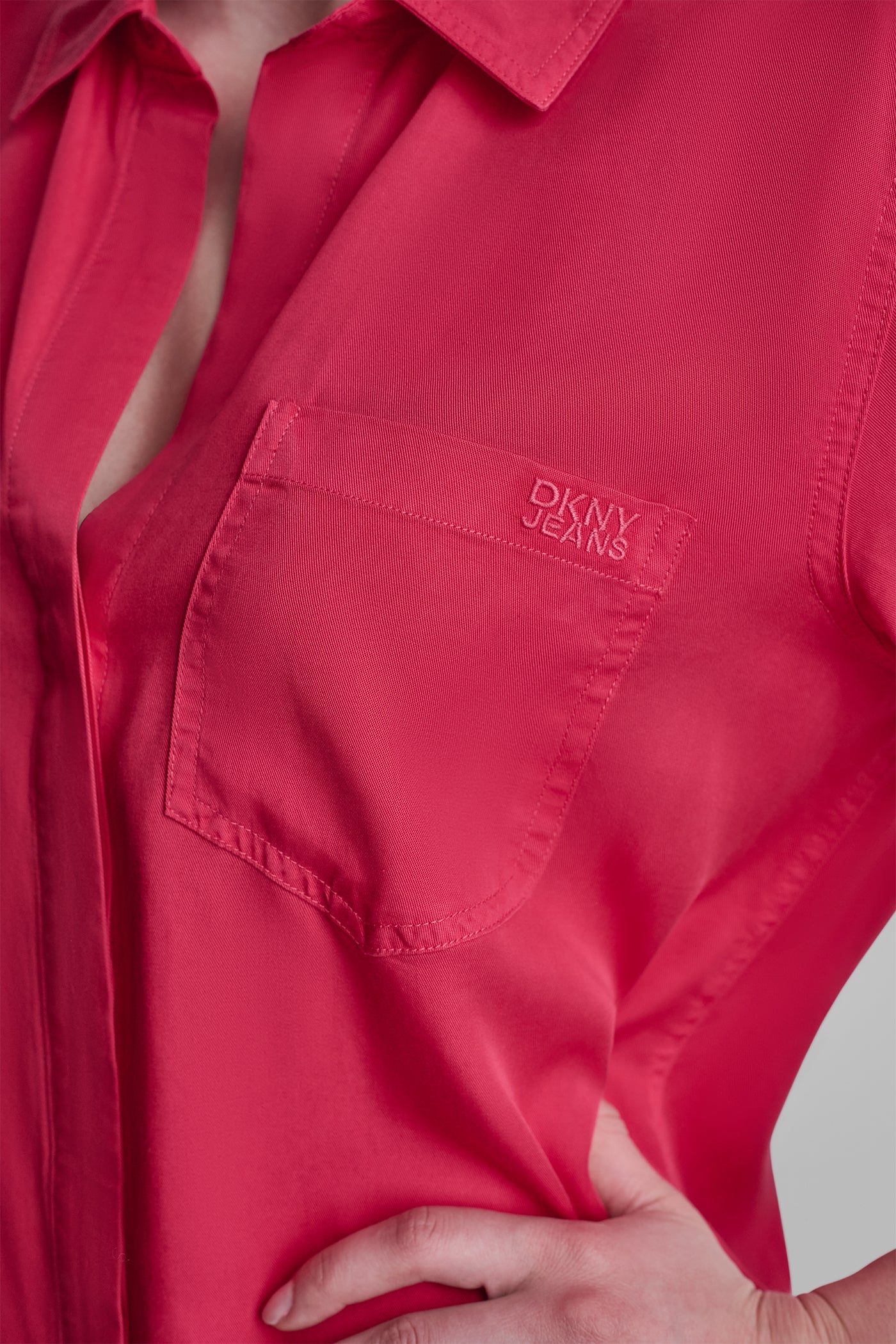 GARMENT DYE SPLIT BACK SHIRT VIEW 7 | WOMEN'S SWEATERS & TOPS