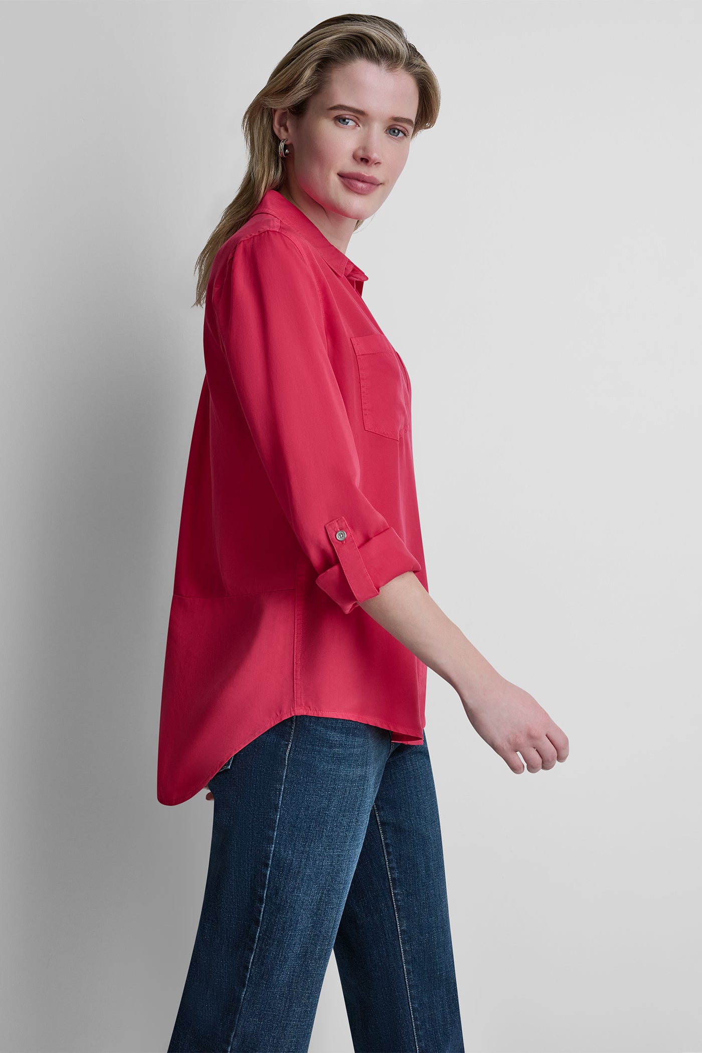 GARMENT DYE SPLIT BACK SHIRT VIEW 4 | WOMEN'S SWEATERS & TOPS