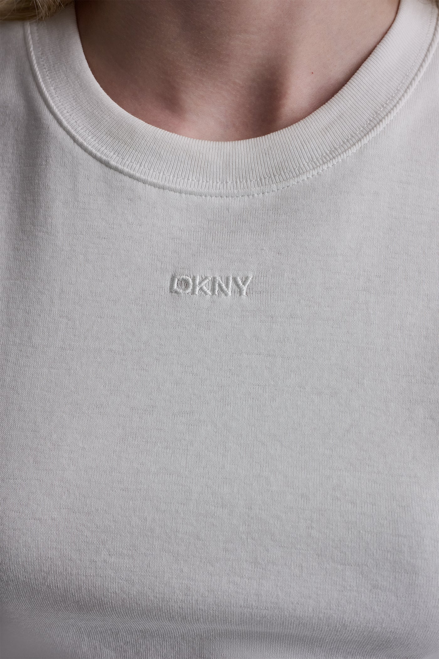 CREW NECK SLEEVELESS TEE VIEW 6 | Tees & Tanks