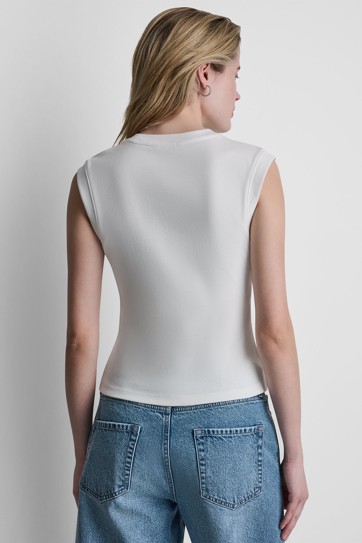 CREW NECK SLEEVELESS TEE VIEW 3 | Tees & Tanks