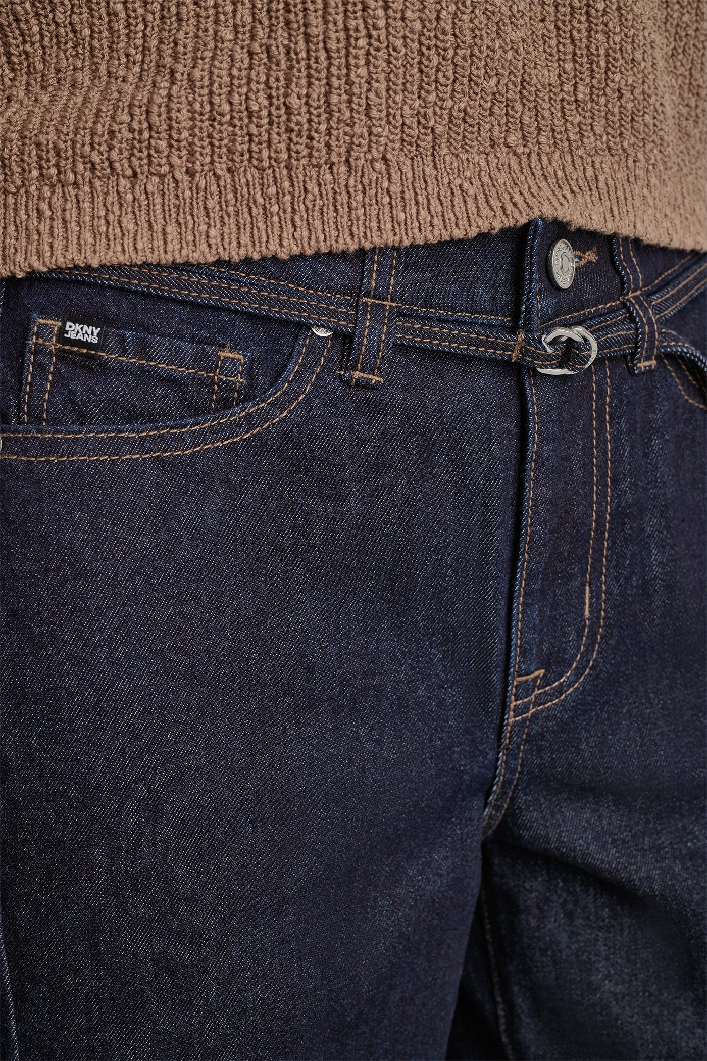 MID-RISE BARREL JEAN VIEW 6 | Denim Destination