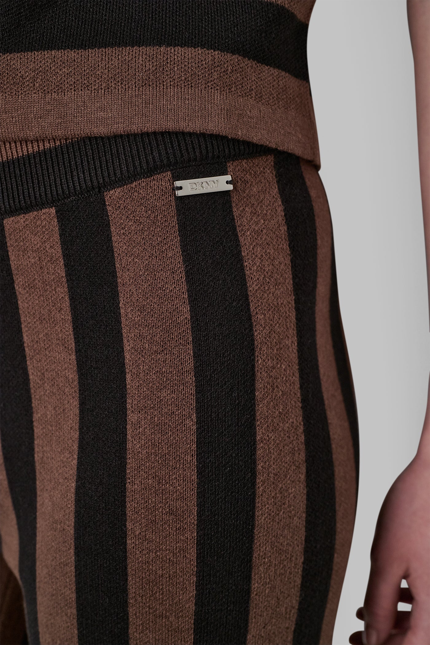 HIGH-RISE STRIPED PULL-ON FLARE PANT VIEW 7 | DKNY JEANS