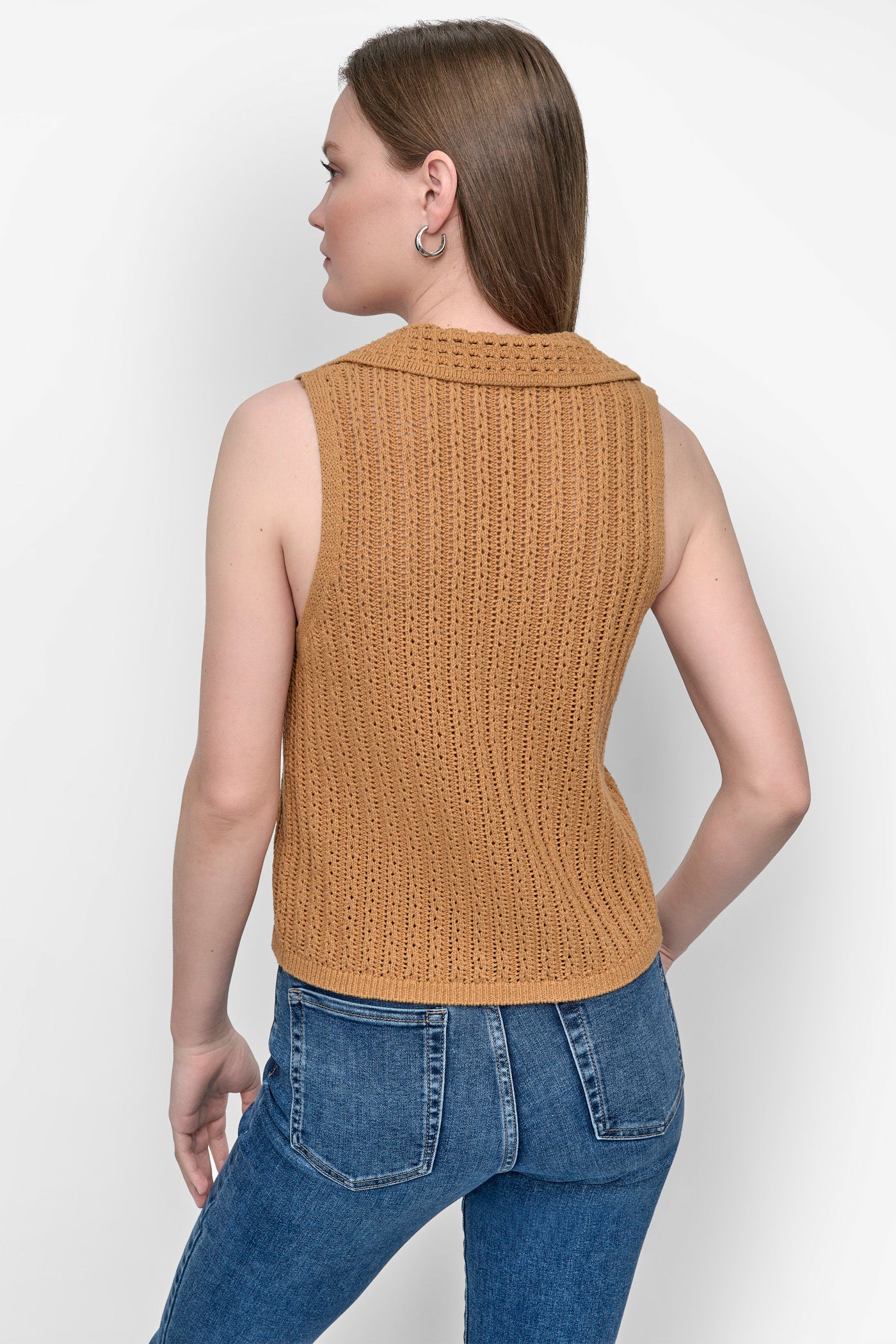 Whiskey OPEN-KNIT POLO, BACK VIEW | 9-5 Edit