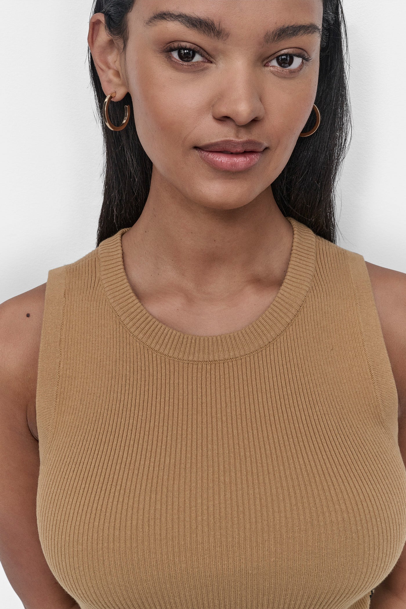 CROPPED LOGO-TRIMMED TOP VIEW 4
