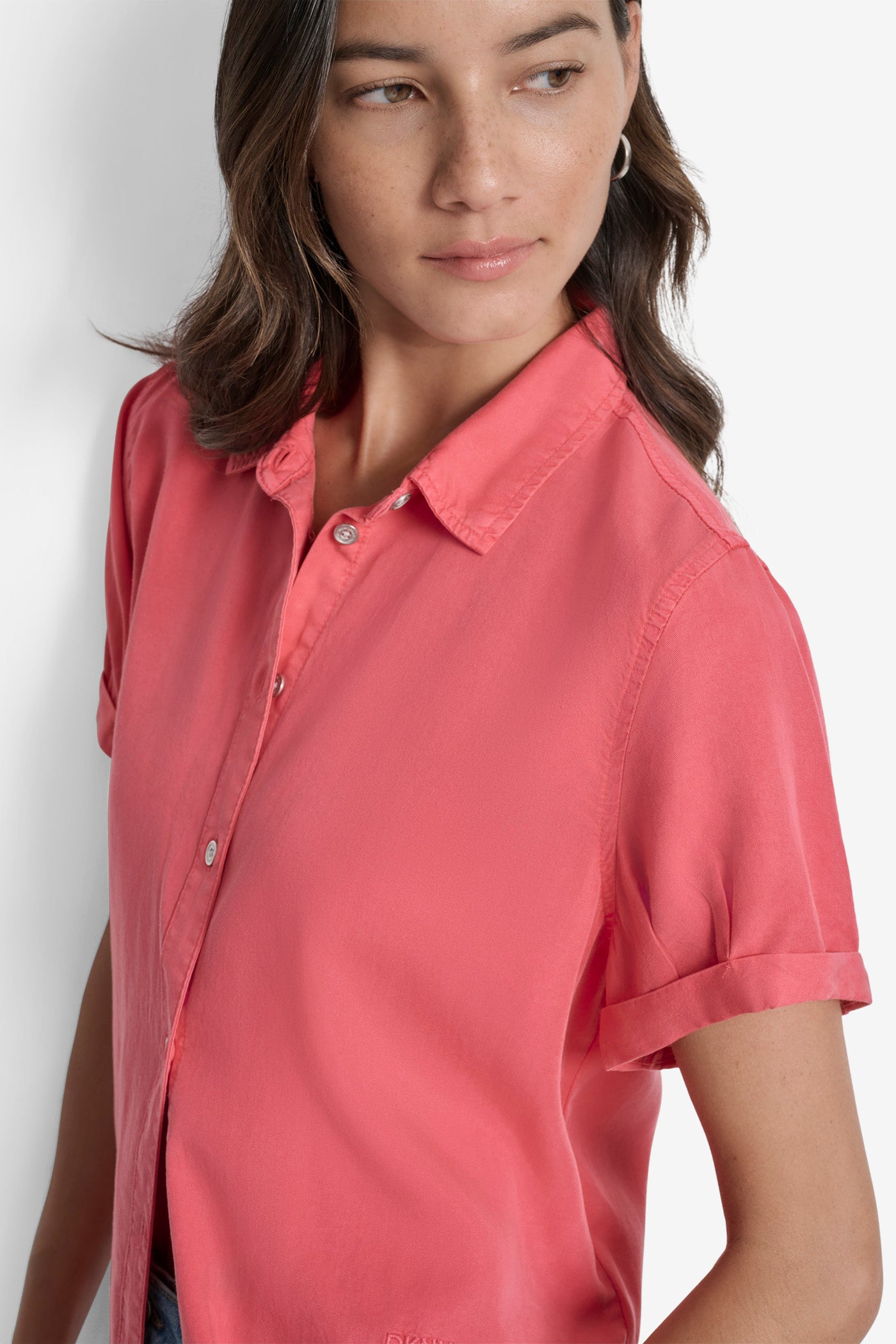 【NEWALRIN】 Rosie twist button short sleeve Top Rosie twist button Top - 뉴얼린