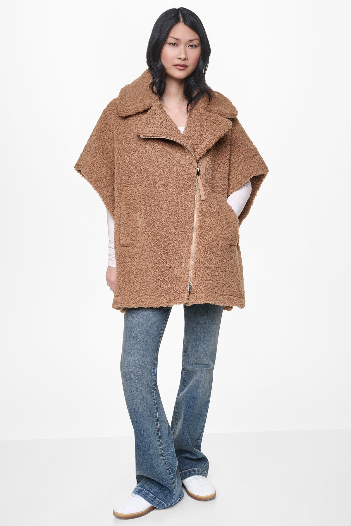 ASYMMETRICAL SHERPA PONCHO VIEW 2