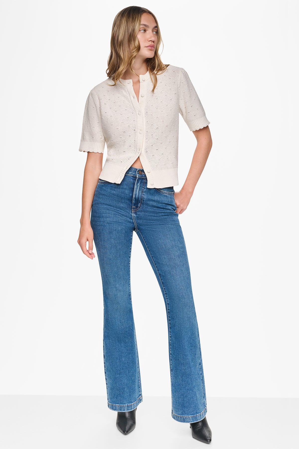 HIGH-RISE FLARE JEAN VIEW 2