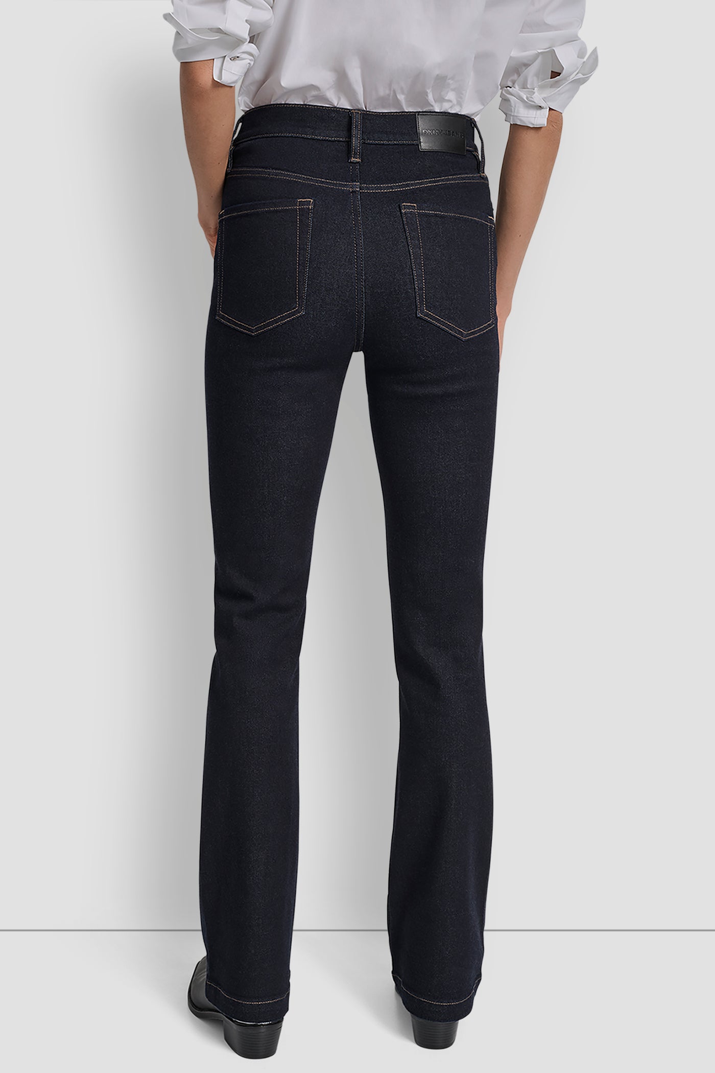 BANKERS INK WILLIAMSBURG HIGH RISE FLARE  32 INCH INSEAM, BACK VIEW | DKNY Promo