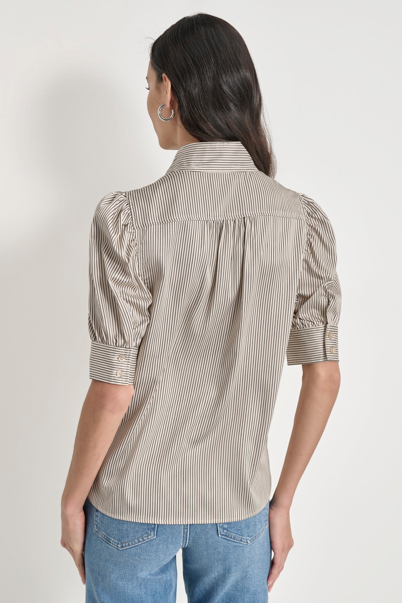VANILLA BEAN/BLACK STAND COLLAR SHIRT, BACK VIEW | WOMEN'S SWEATERS & TOPS