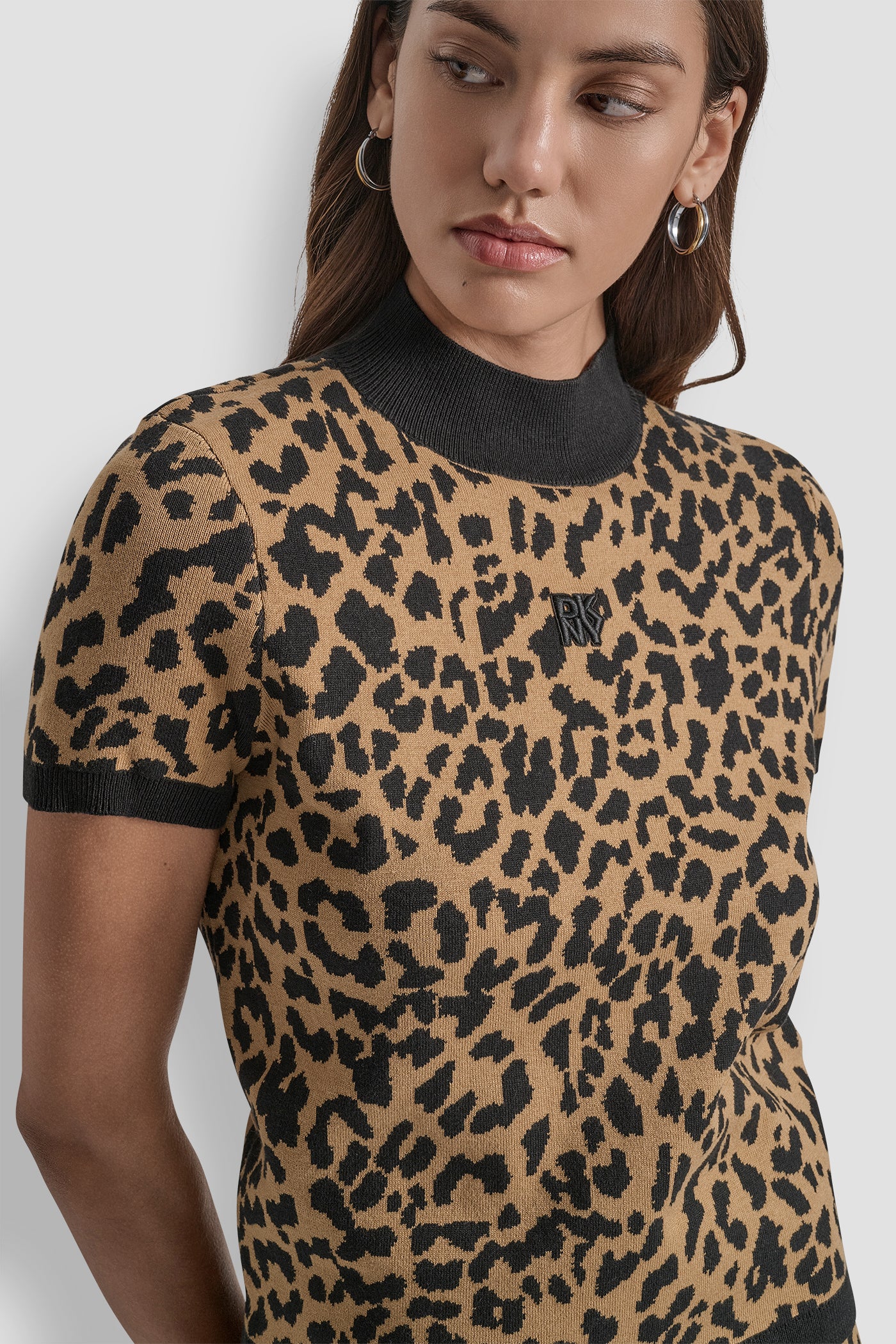 CAP SLEEVE MOCK NECK CHEETAH JACQUARD SWEATER VIEW 4 | WOMEN'S SWEATERS & TOPS
