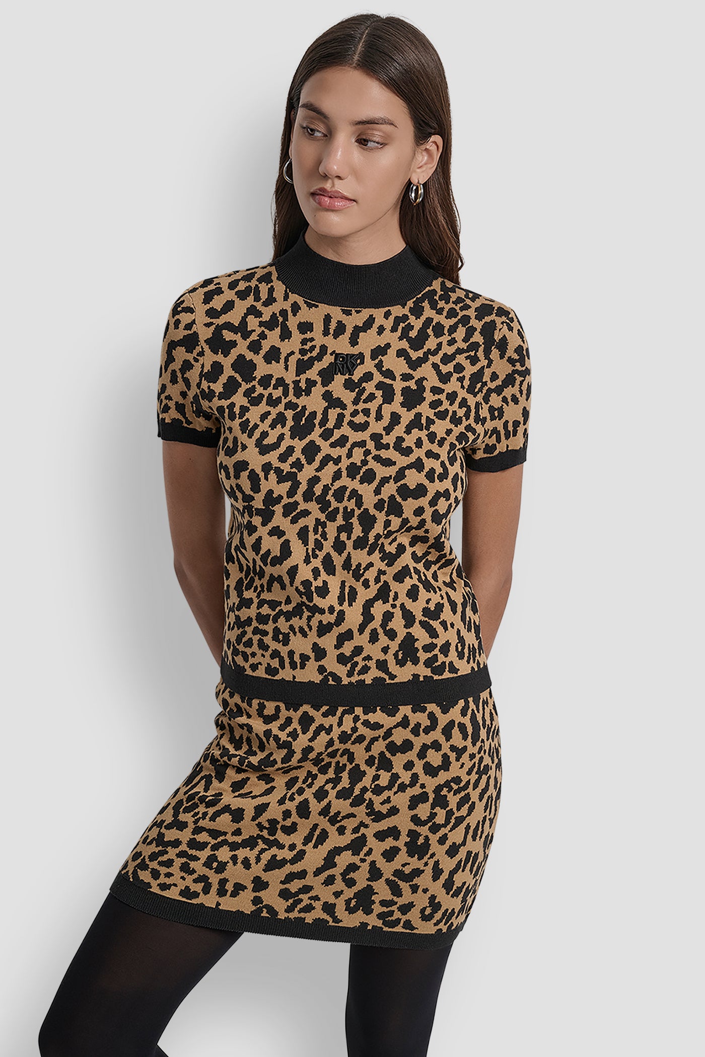 WHISKEY/BLACK CAP SLEEVE MOCK NECK CHEETAH JACQUARD SWEATER, FRONT VIEW | WOMEN'S SWEATERS & TOPS