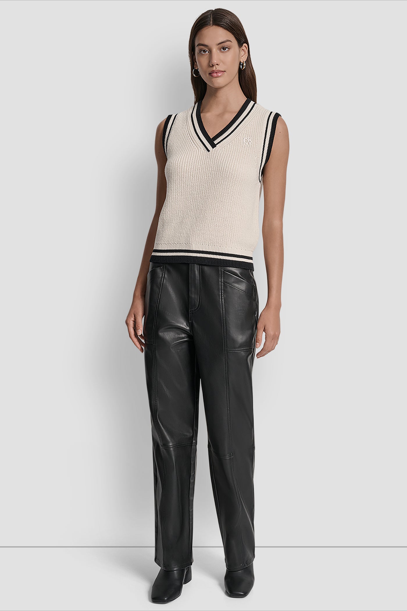 V-NECK TIPPED SLEEVELESS SWEATER VIEW 6 | Clothing