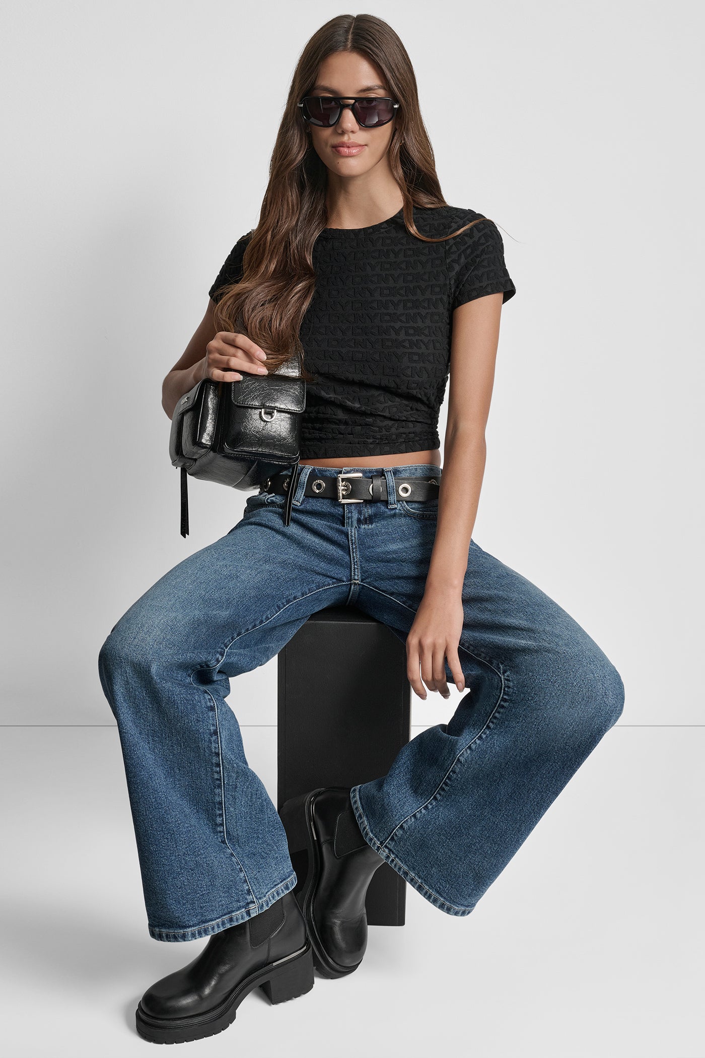 LOGO JACQUARD SHORT SLEEVE CREW NECK TEE VIEW 8 | DKNY JEANS