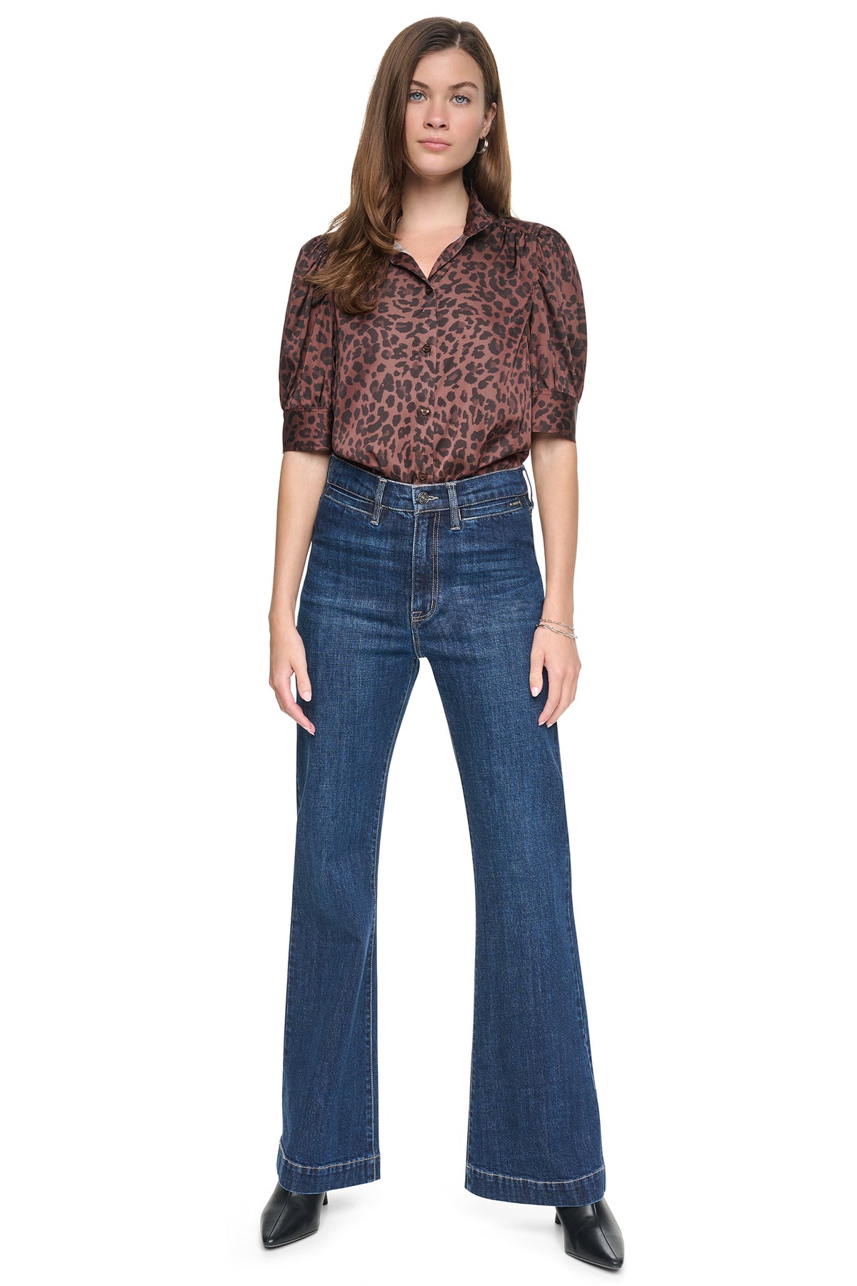 HIGH-RISE RELAXED FLARE JEAN VIEW 2
