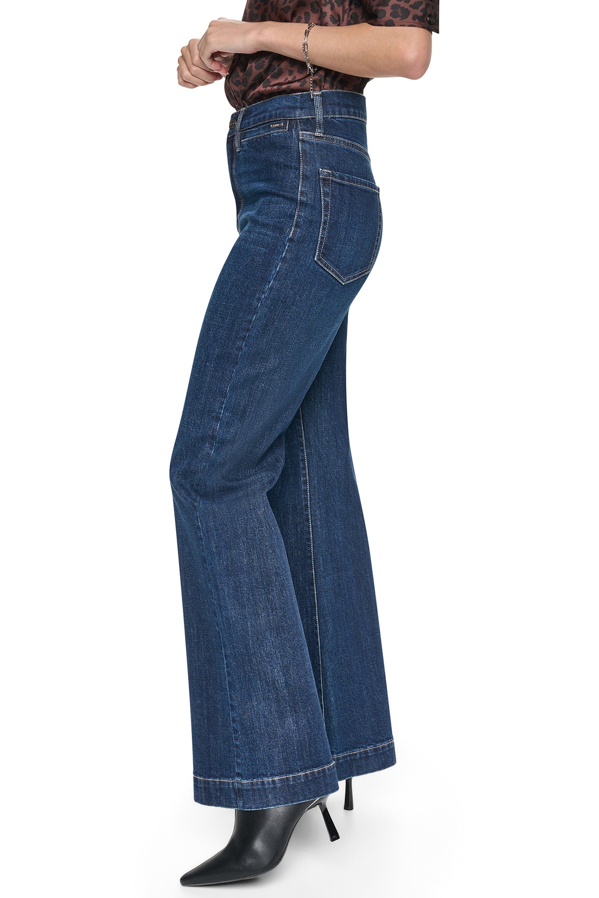 HIGH-RISE RELAXED FLARE JEAN VIEW 2