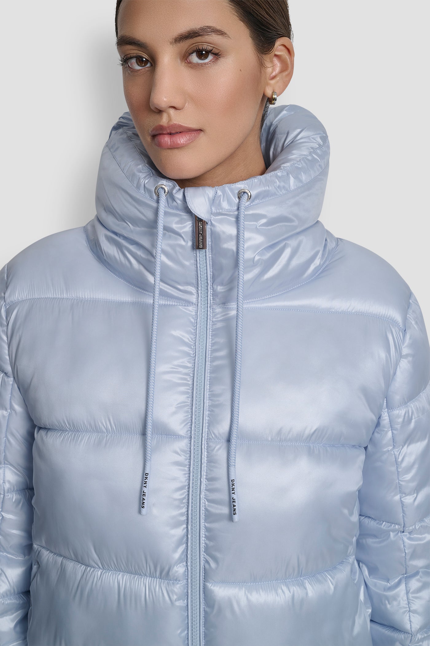 FUNNEL-NECK LIGHTWEIGHT PUFFER JACKET VIEW 4 | DKNY Promo