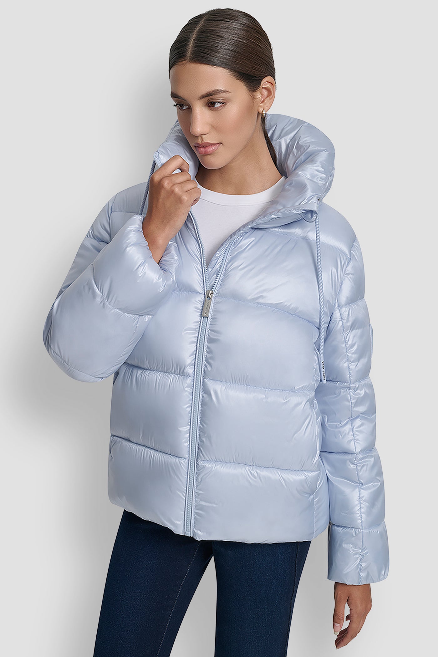 METALLIC FROST BLUE FUNNEL-NECK LIGHTWEIGHT PUFFER JACKET, FRONT VIEW | DKNY Promo
