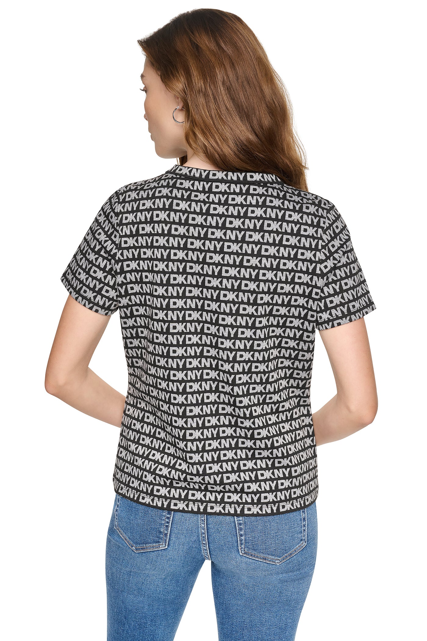 ESSENTIAL LOGO TEE VIEW 2