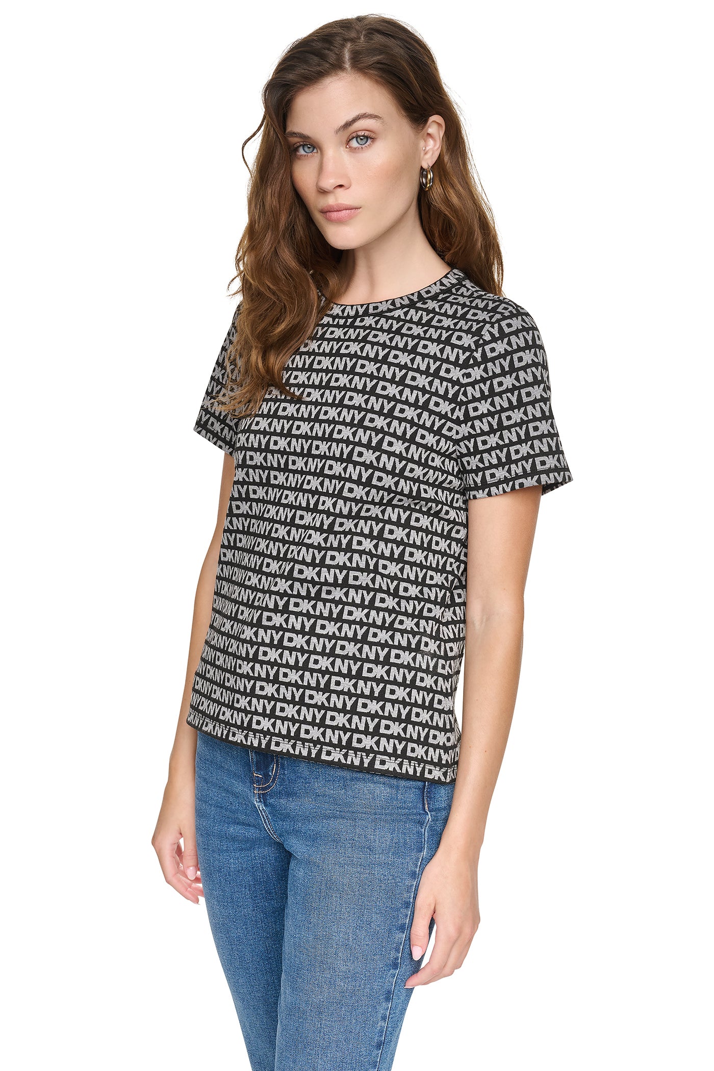 ESSENTIAL LOGO TEE VIEW 2