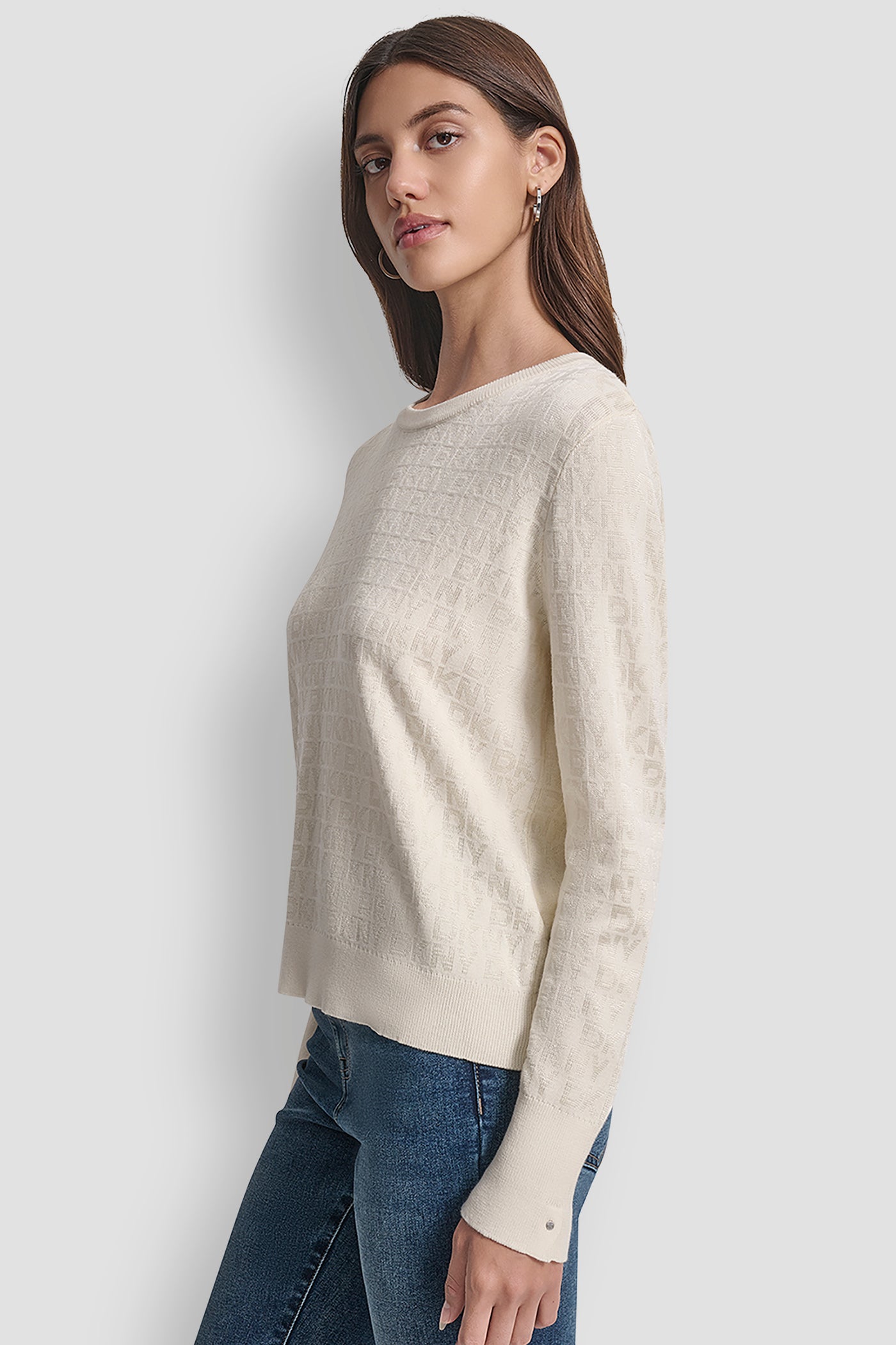 LONG SLEEVE CREW NECK LOGO SWEATER WITH CUFF SLIT VIEW 3 | Clothing