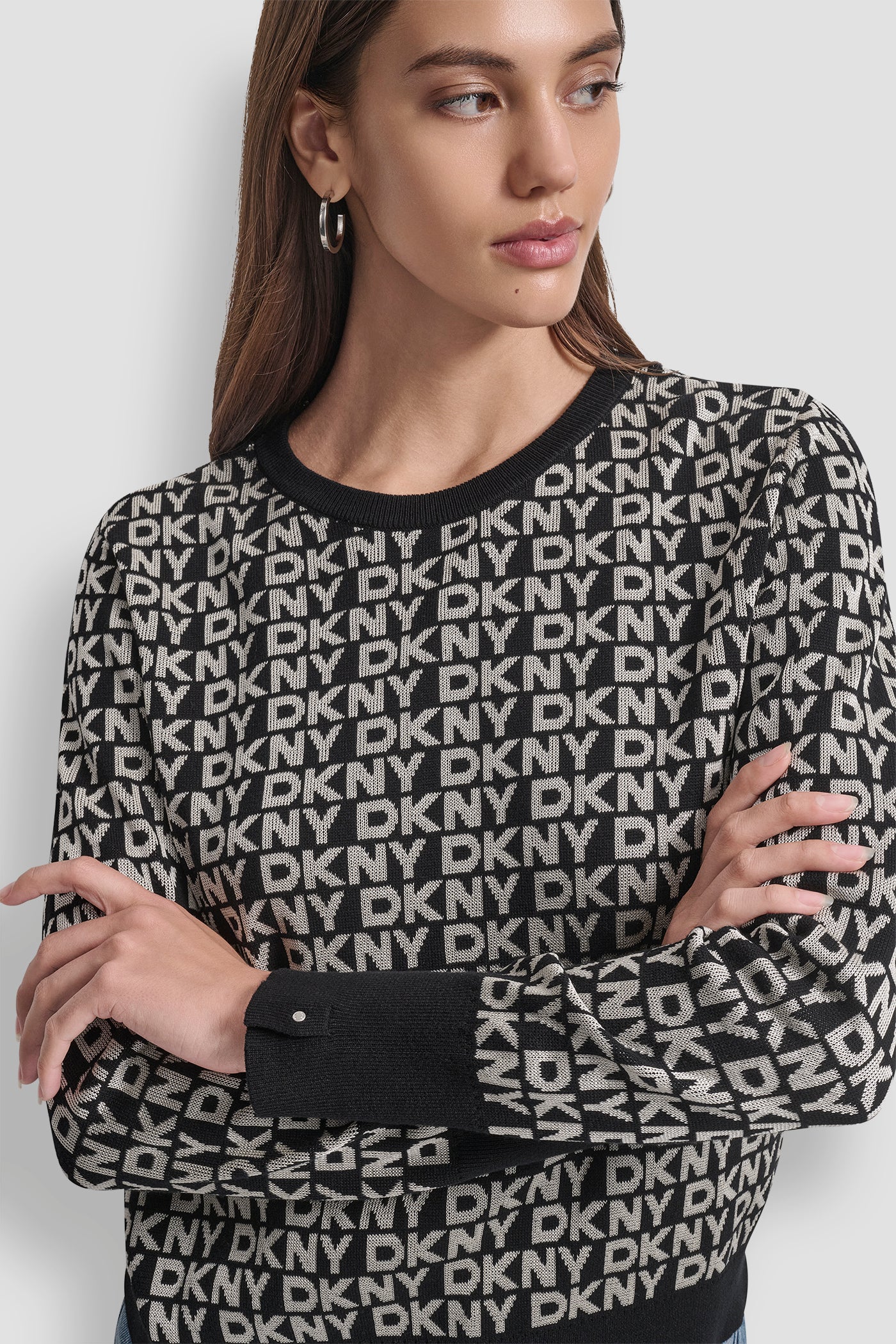 LONG SLEEVE CREW NECK LOGO SWEATER WITH CUFF SLIT VIEW 4 | New Arrivals