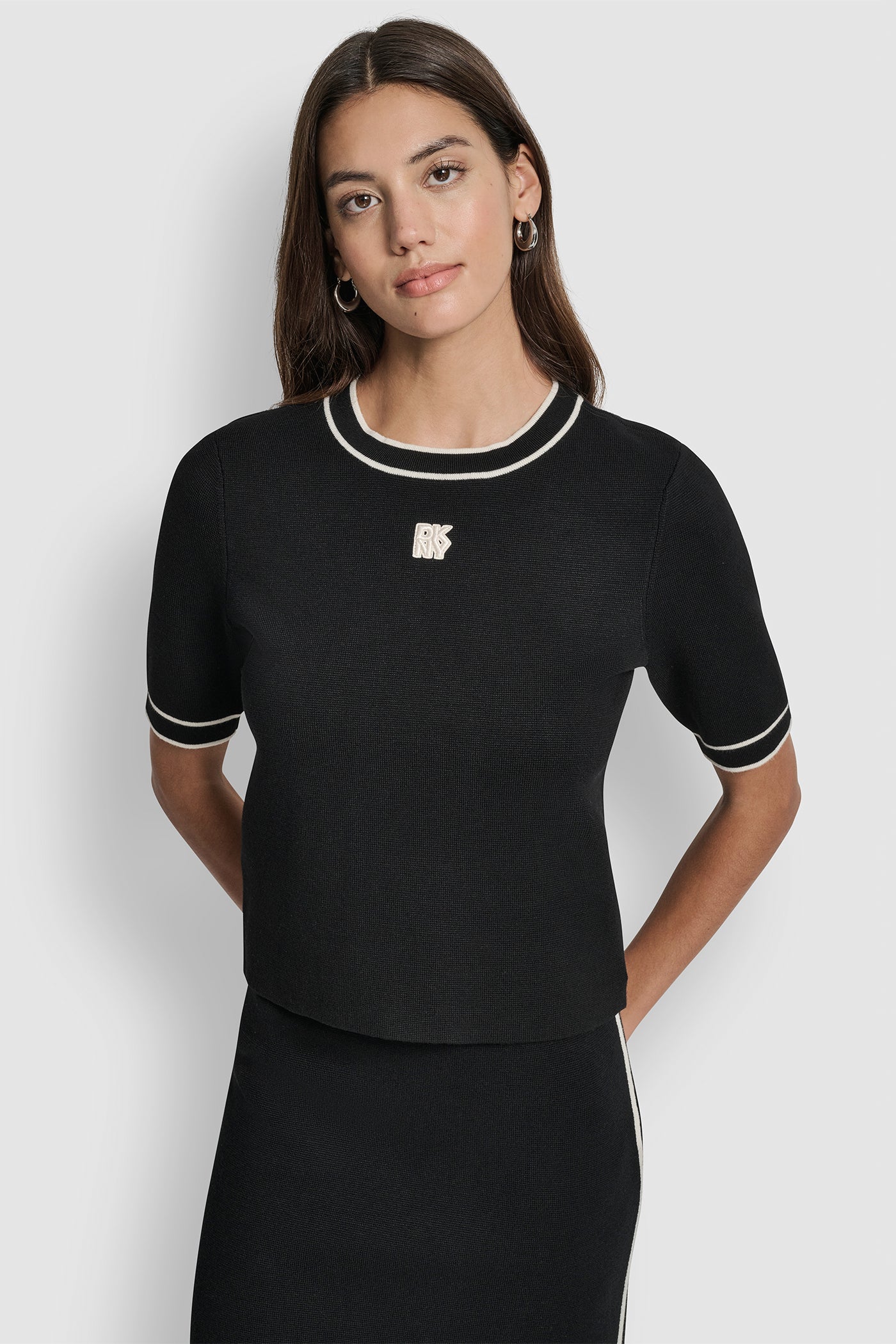 BLACK/EGGNOG CROPPED COLOR BLOCK ELBOW SLEEVE WITH LOGO PATCH, VIEW 1 | New Arrivals