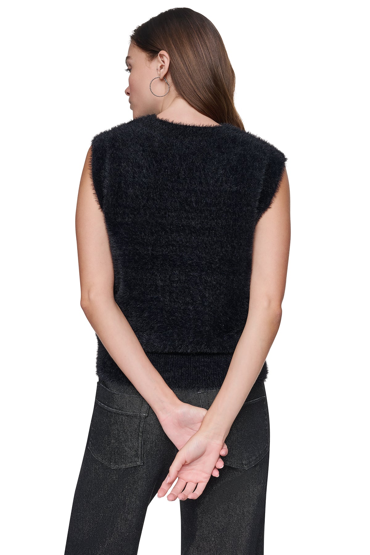 SLEEVLESS BRUSHED SWEATER VEST VIEW 2