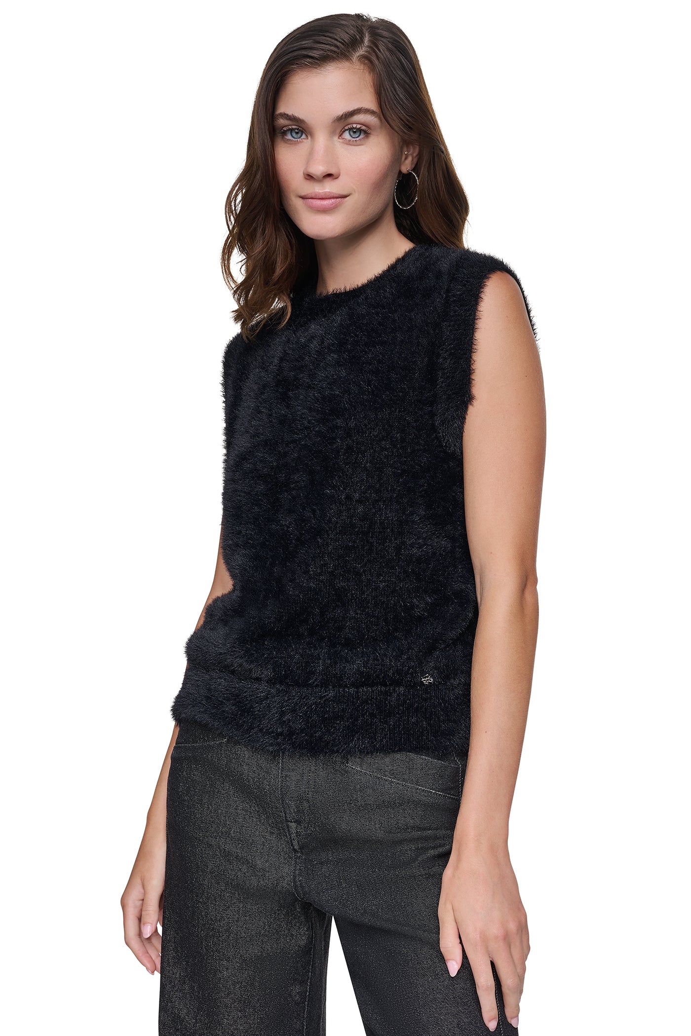 SLEEVLESS BRUSHED SWEATER VEST VIEW 2