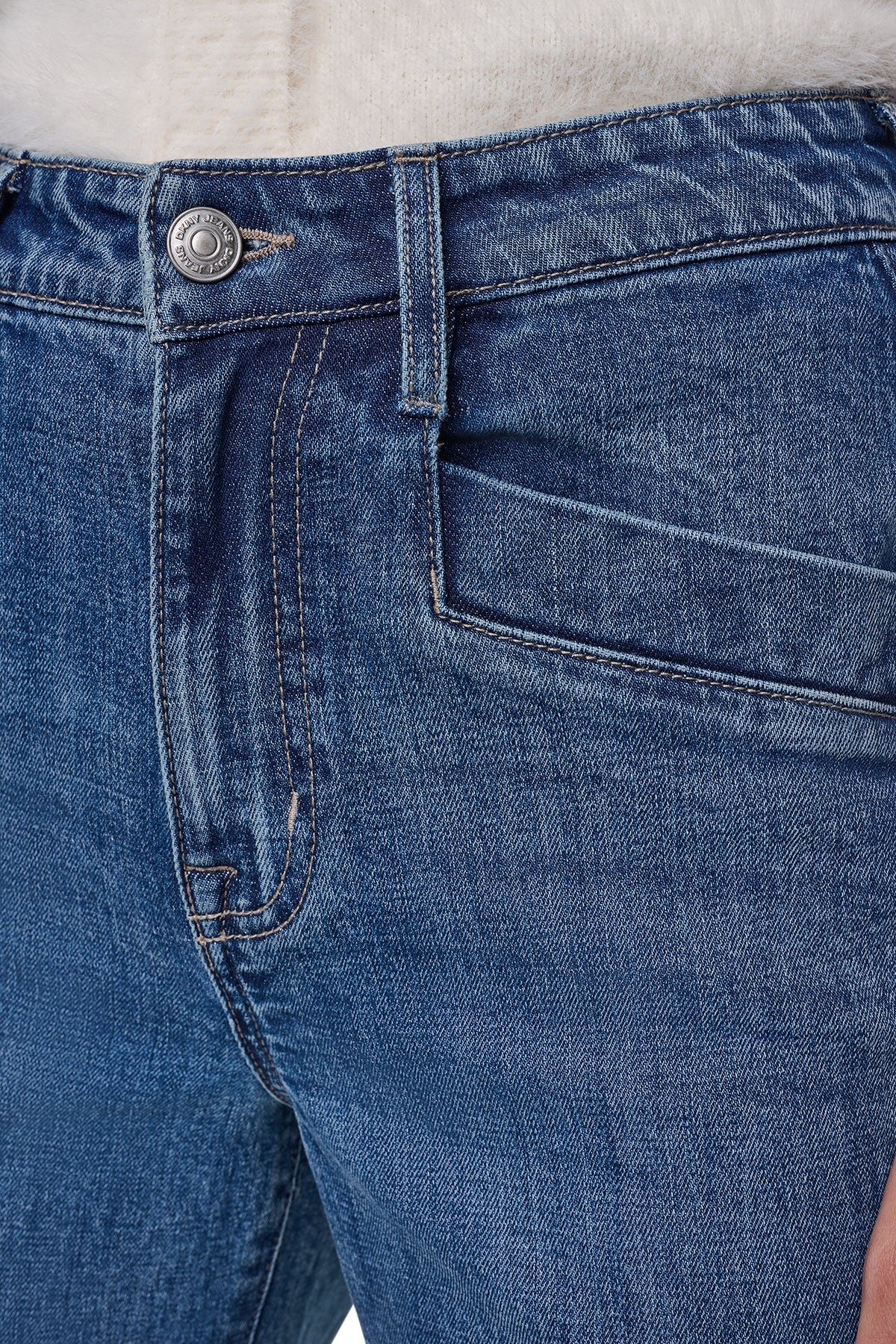 HIGH-RISE FORWARD SEAM WIDE LEG VIEW 2